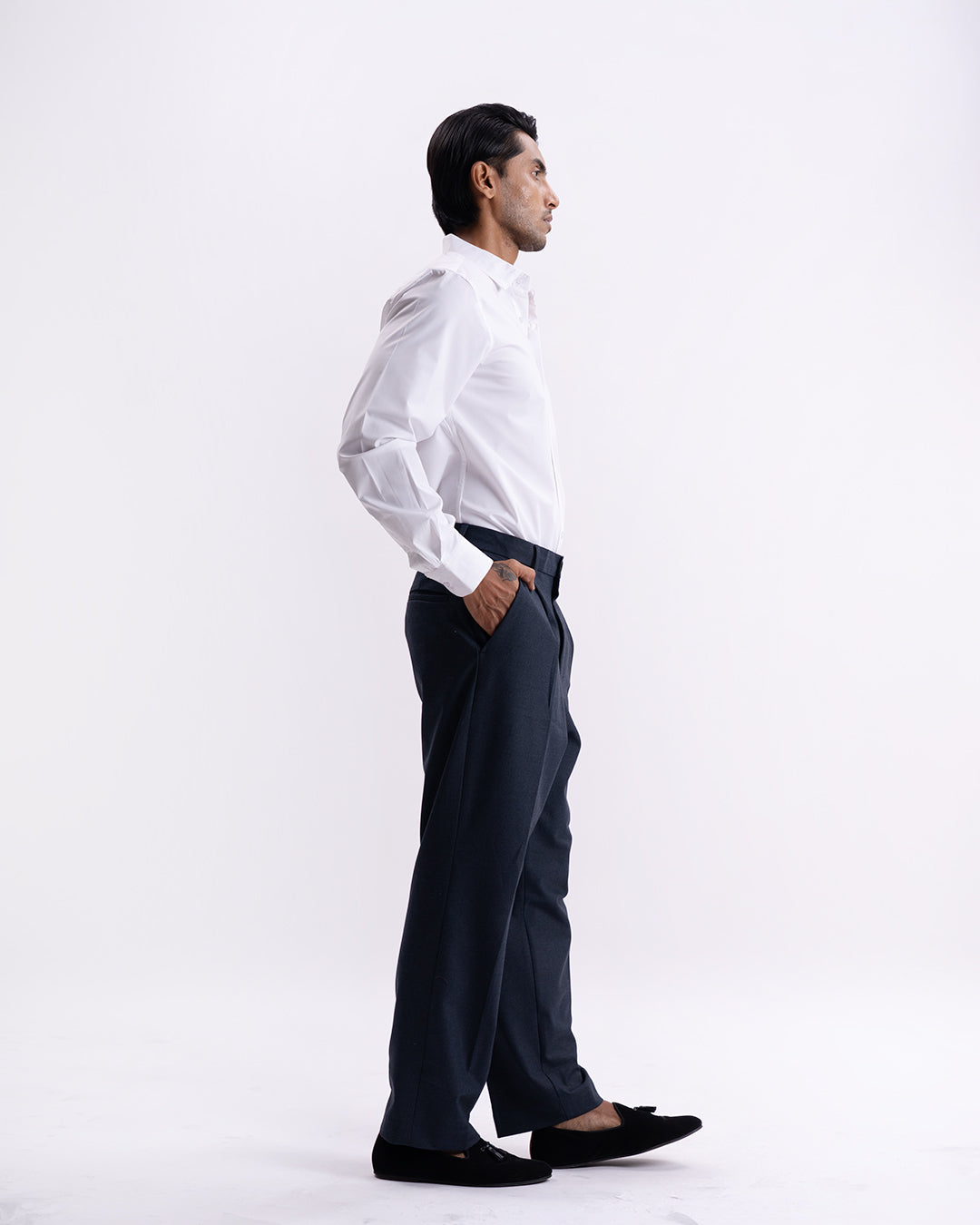 Classic Easy Iron Relaxed Trousers In Navy