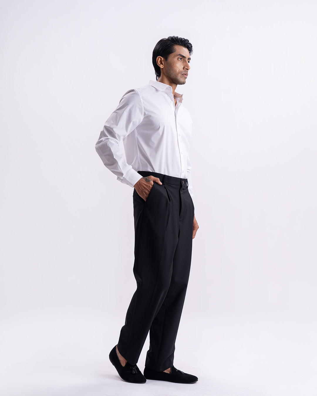 Classic Easy Iron Relaxed Trousers In Black