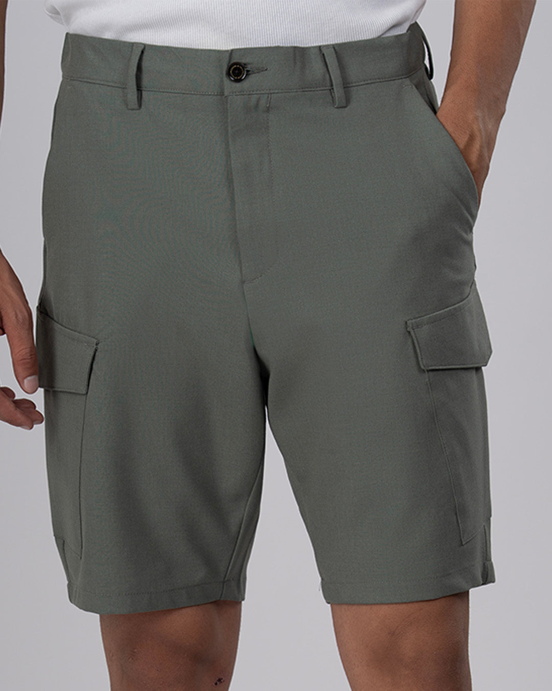 Easy Iron Cargo Shorts In Pistachio