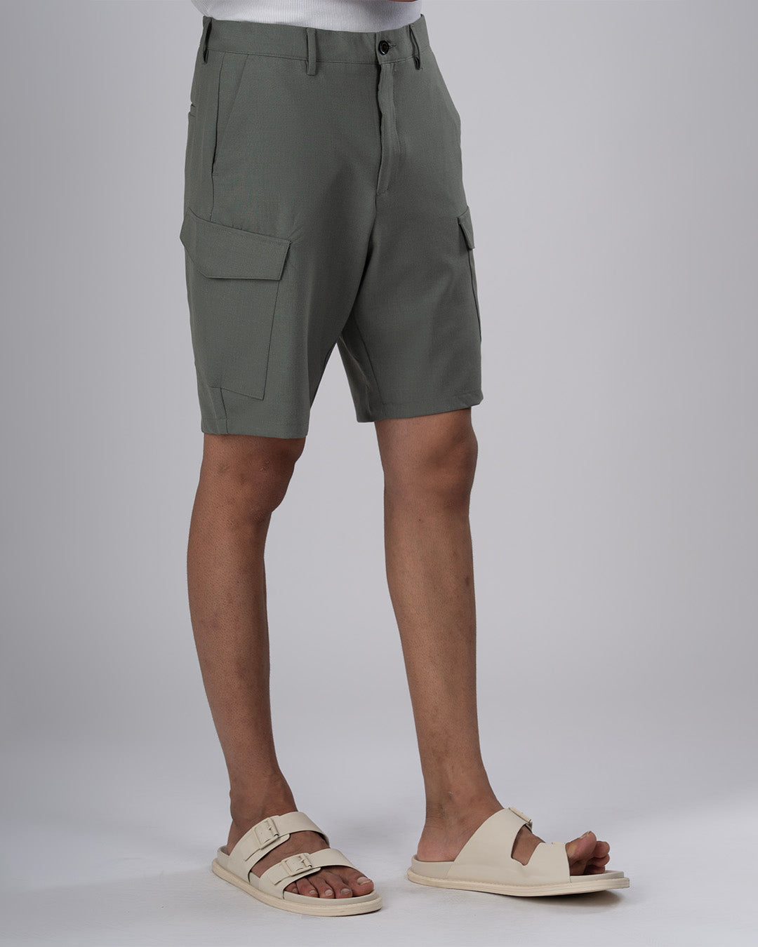 Easy Iron Cargo Shorts In Pistachio