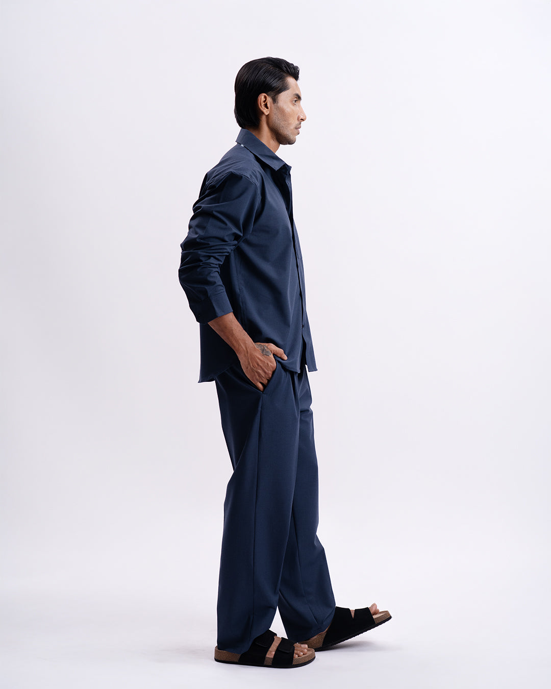 Easy Iron Relaxed Cropped Shirt In Navy