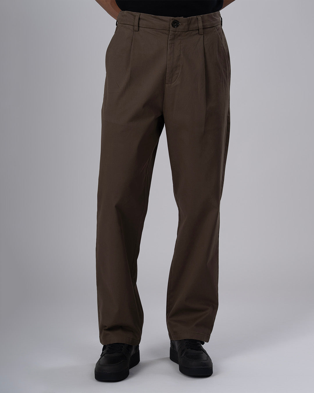Premium Signature Relaxed Chinos In Brown