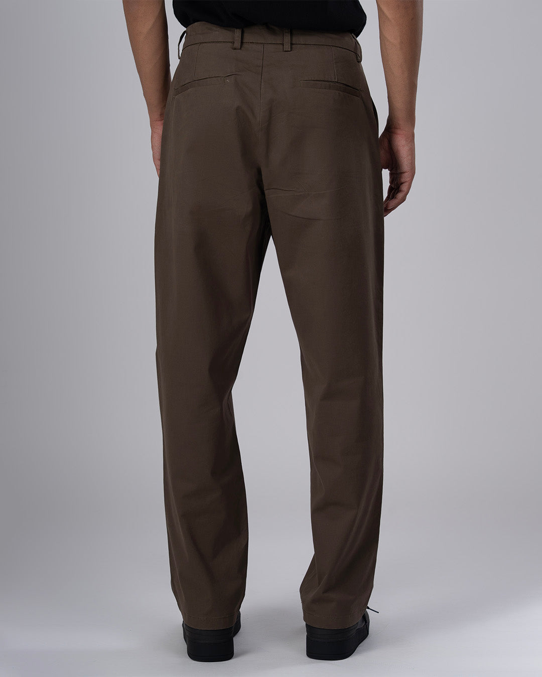Premium Signature Relaxed Chinos In Brown