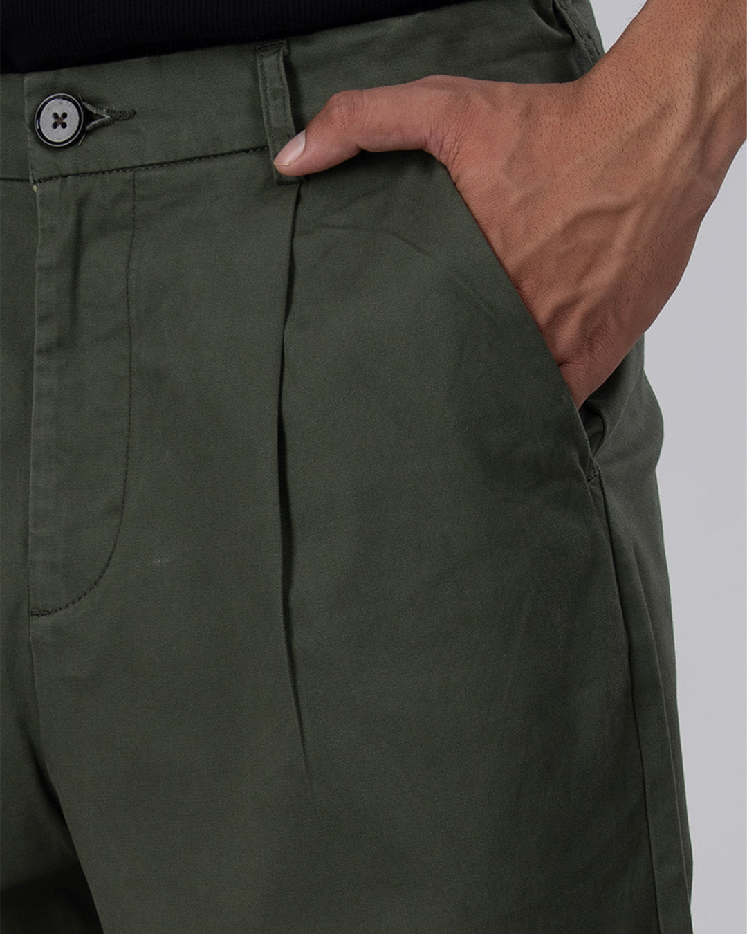 Premium Signature Relaxed Chinos In Olive