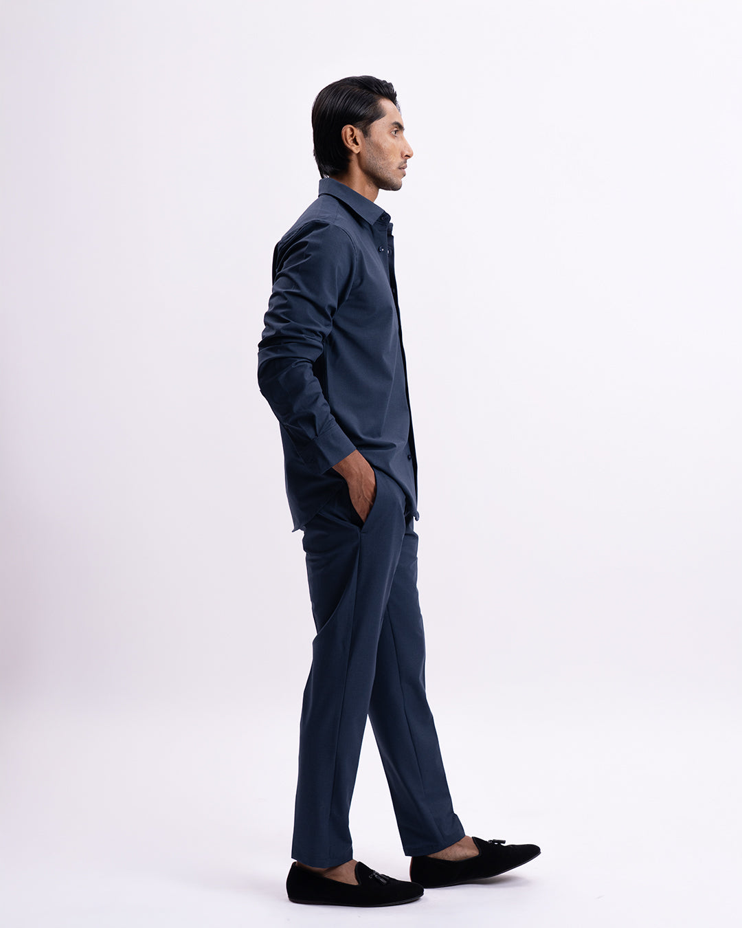 Easy Iron All Season Tailored Shirt In Navy