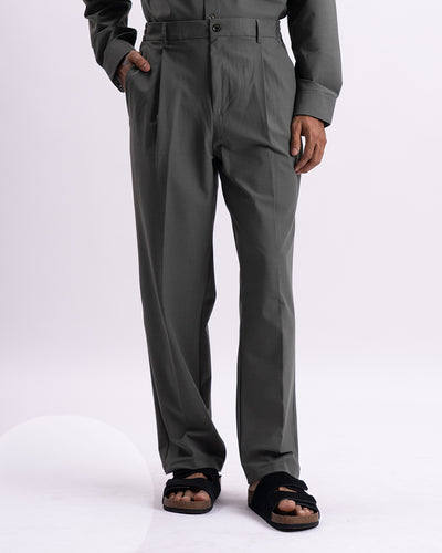 Easy Iron All Season Relaxed Trouser In Olive