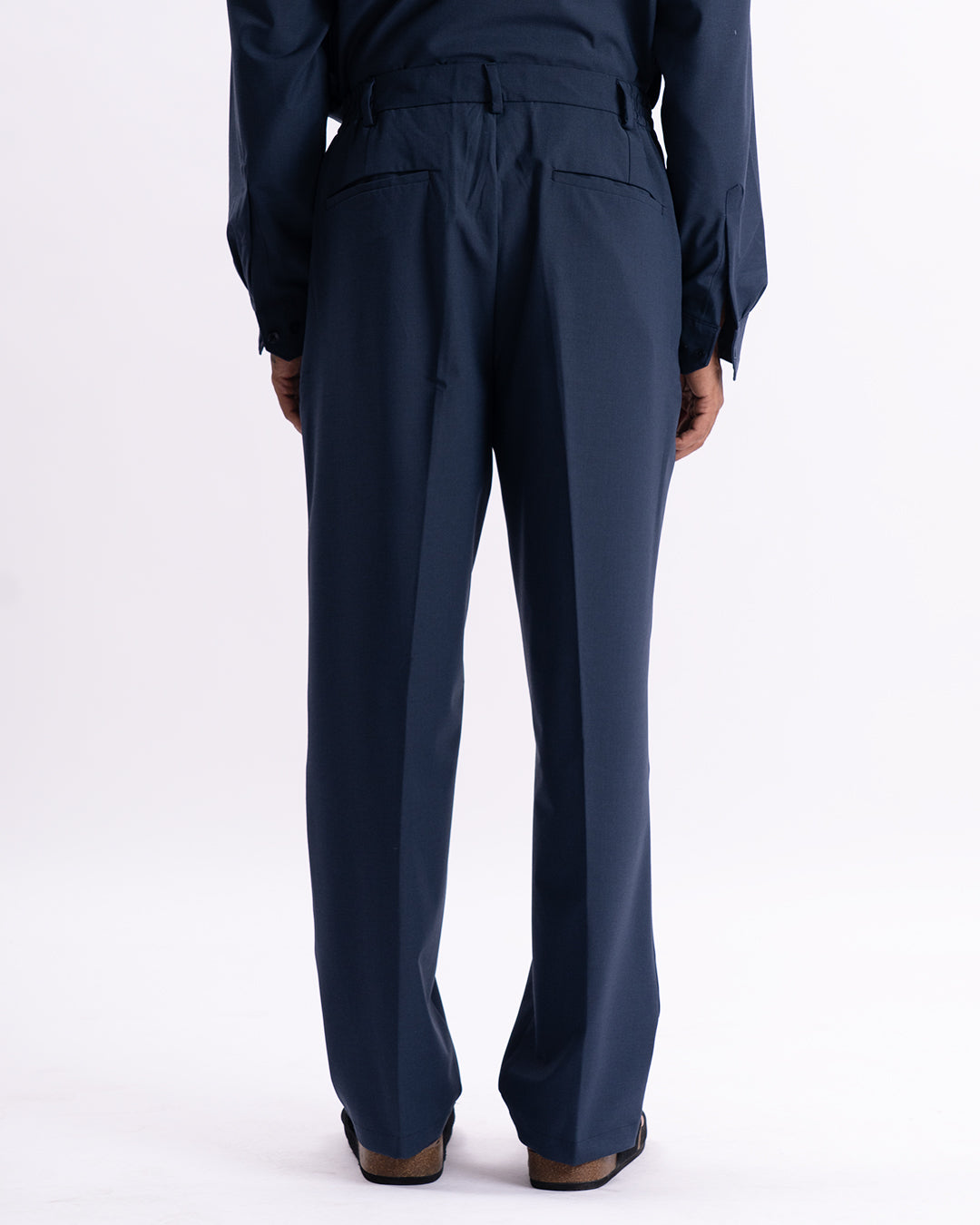 Easy Iron All Season Relaxed Trouser In Navy