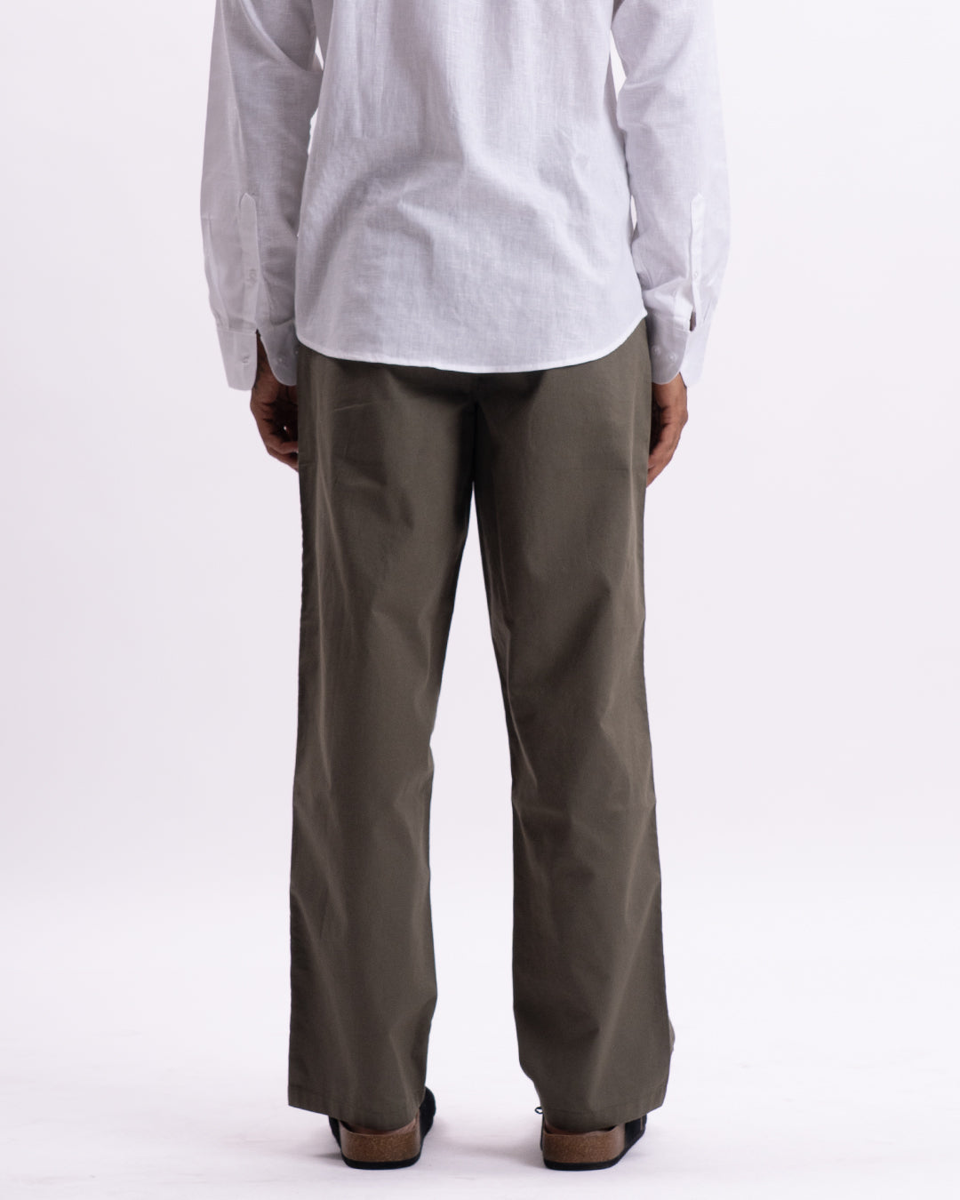 Holiday Featherlite Relaxed Pants In Olive