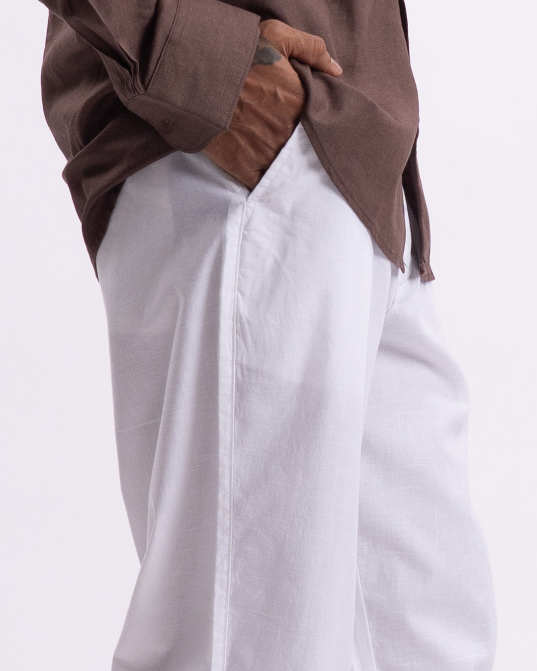 Holiday Featherlite Relaxed Pants In White