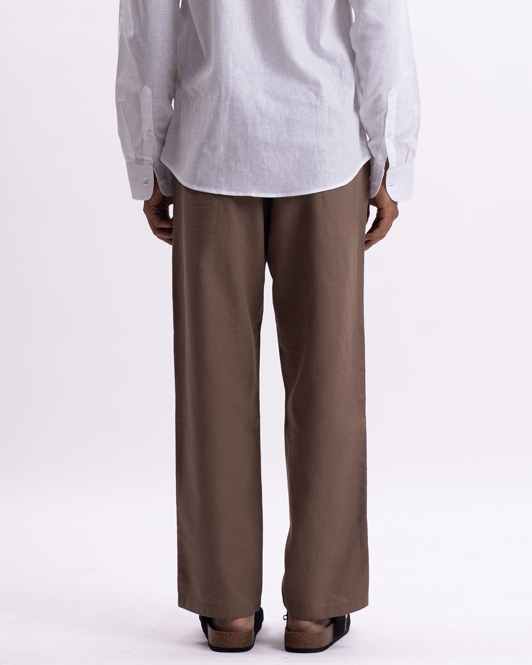 Holiday Airweave Relaxed Pants In Brown
