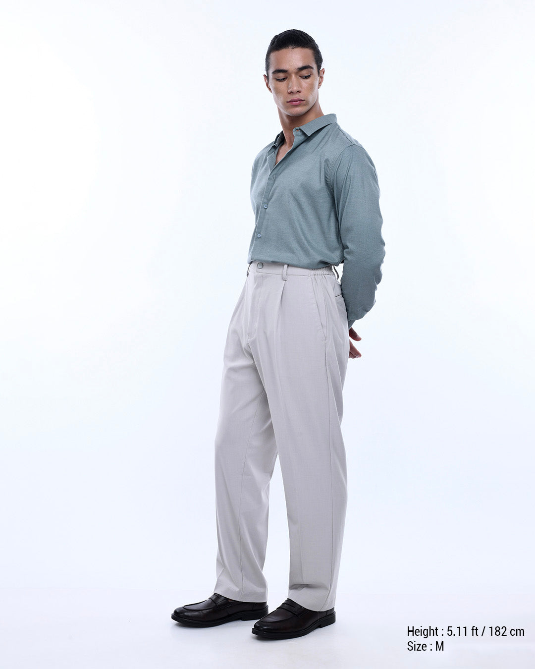 Soft Iron Flexi Relaxed Trouser In Cream