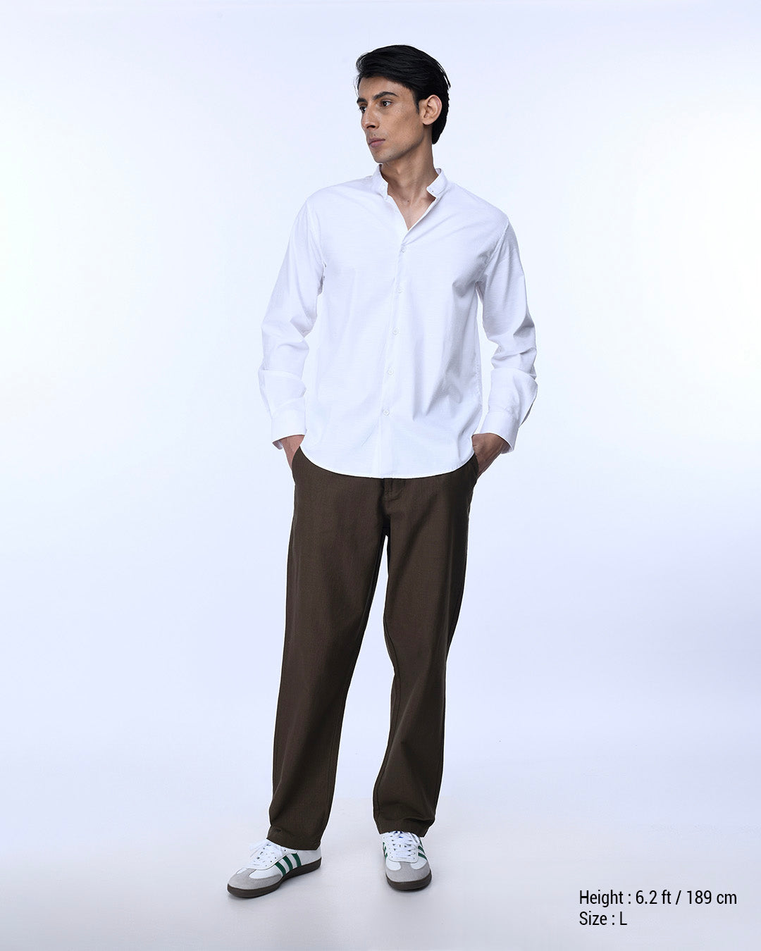 Raw Slub Relaxed Flexiwaist Pants In Brown