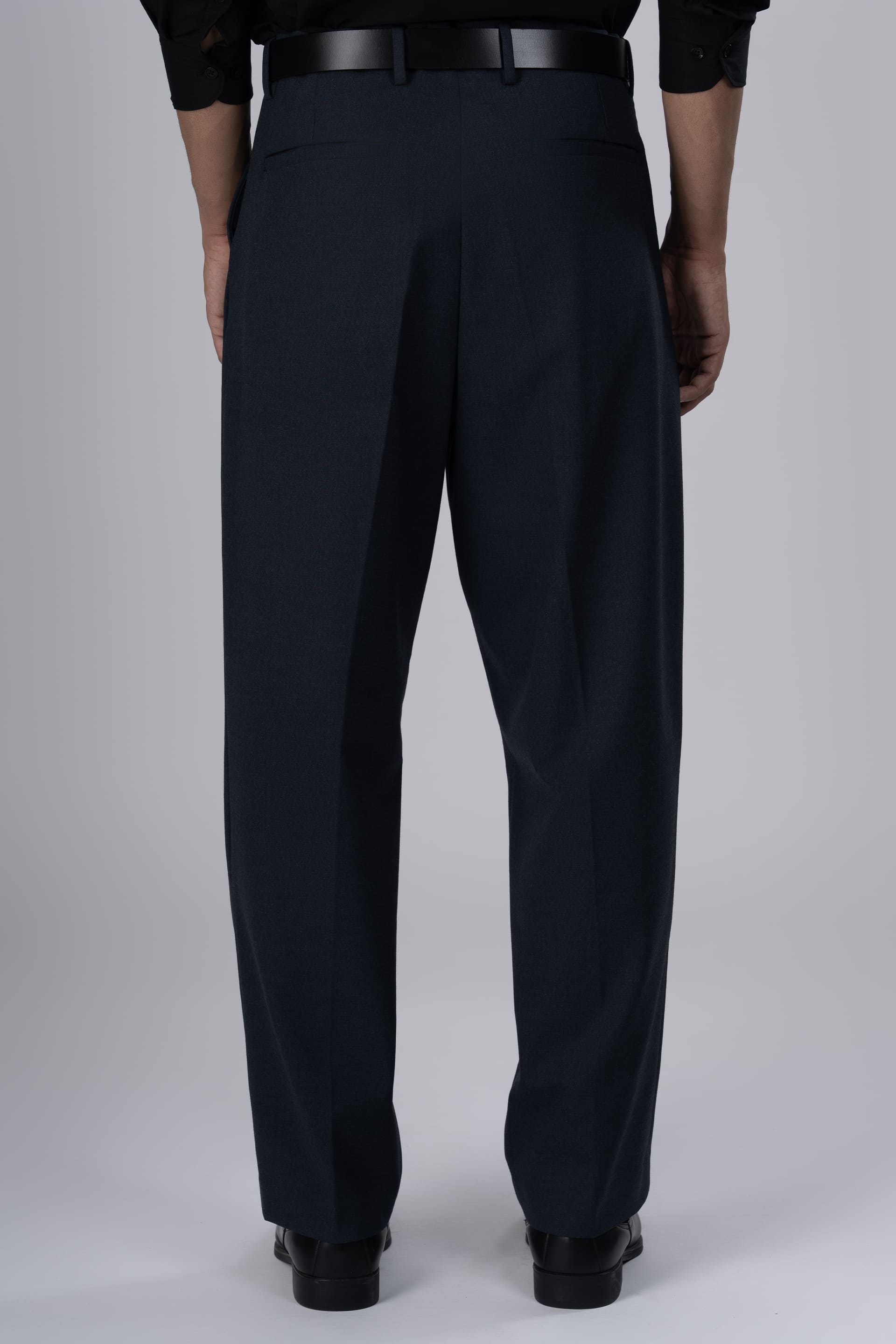 Classic Easy Iron Relaxed Trousers In Navy