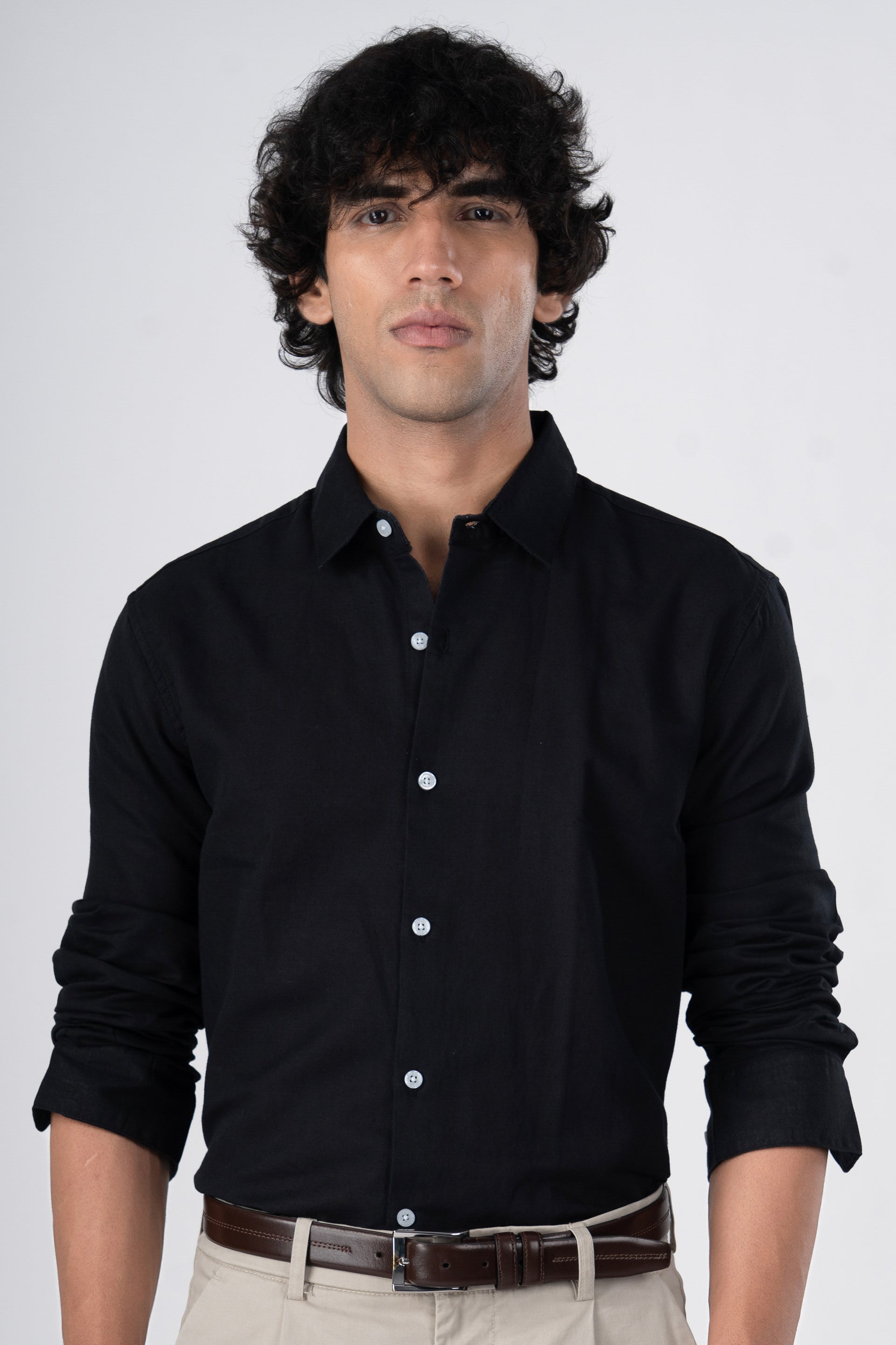 Tailoraedge Men’s Classic Fused Linen Shirt in Black – crisp linen blend, tailored fit, elevated everyday necessity.
