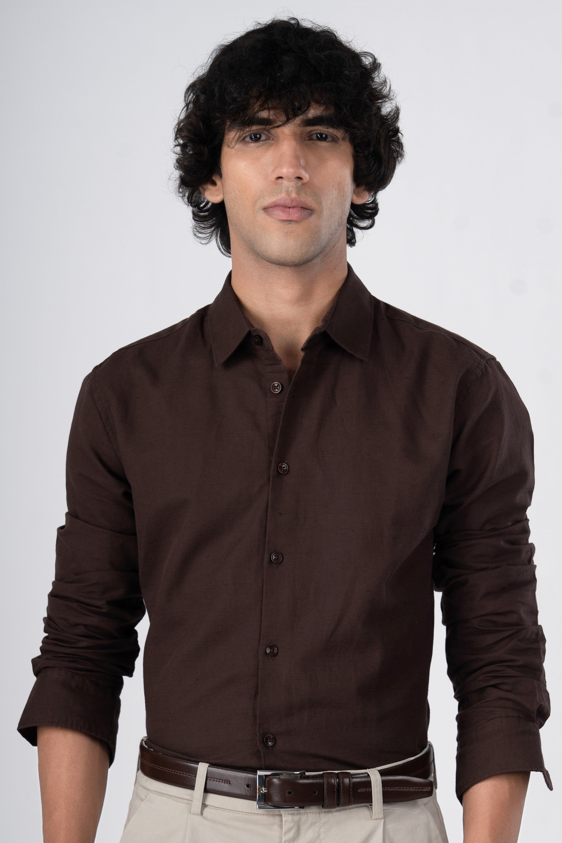 Tailoraedge Men’s Classic Fused Linen Shirt in Brown – airy linen blend, refined tailored comfort, sophisticated daily wear.