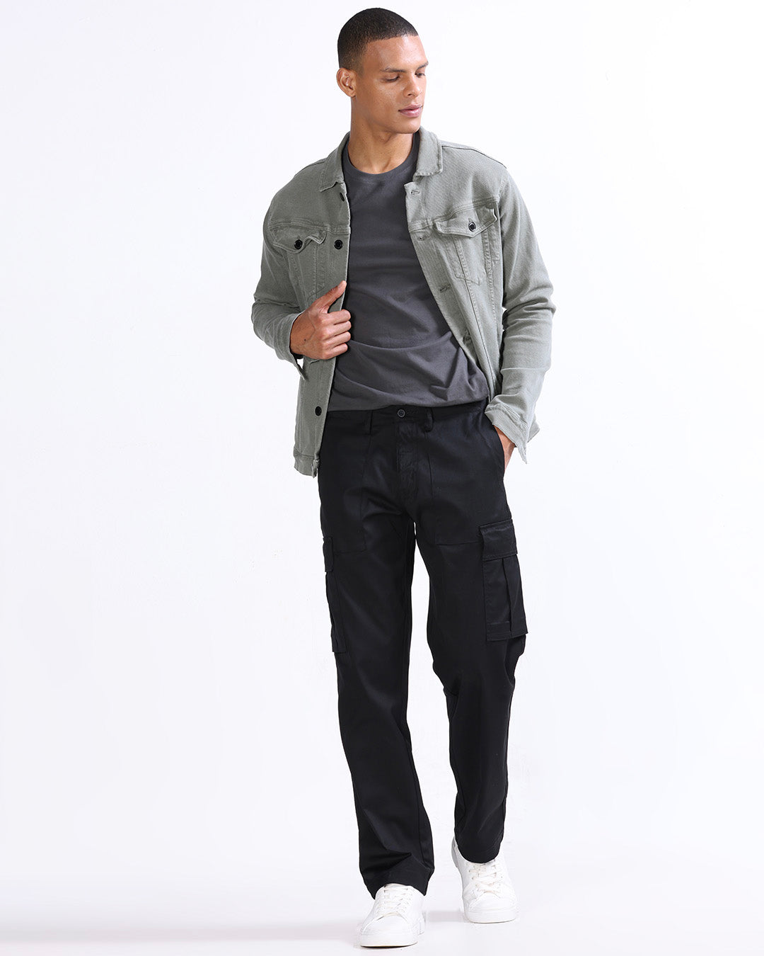 Mason Relaxed Cargo Pants In Black