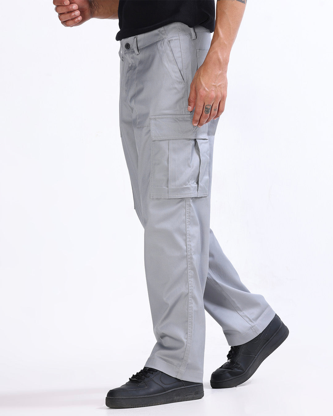 Mason Relaxed Cargo Pants In Light Grey