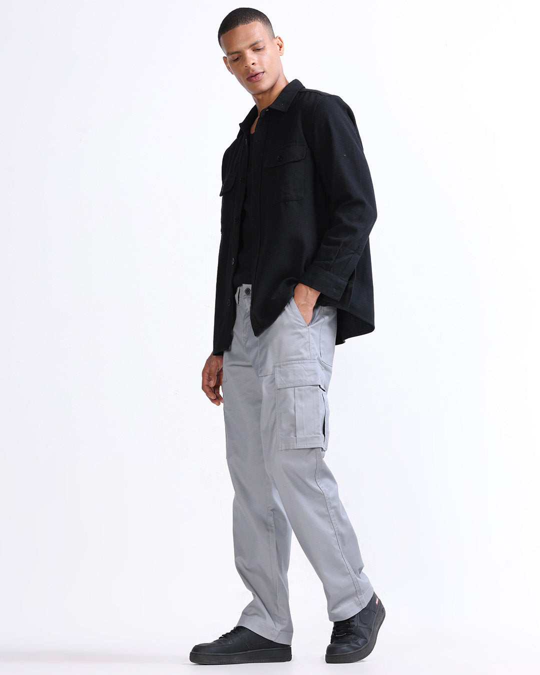 Mason Relaxed Cargo Pants In Light Grey