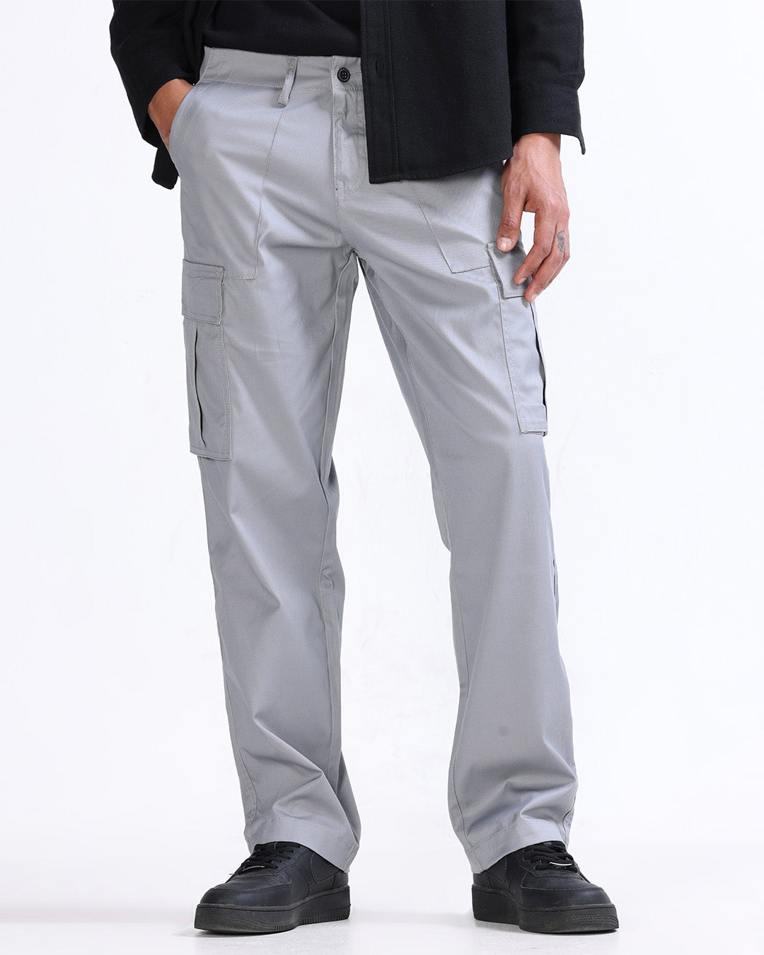 Mason Relaxed Cargo Pants In Light Grey