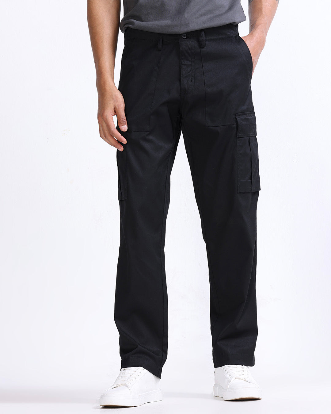 Mason Relaxed Cargo Pants In Black