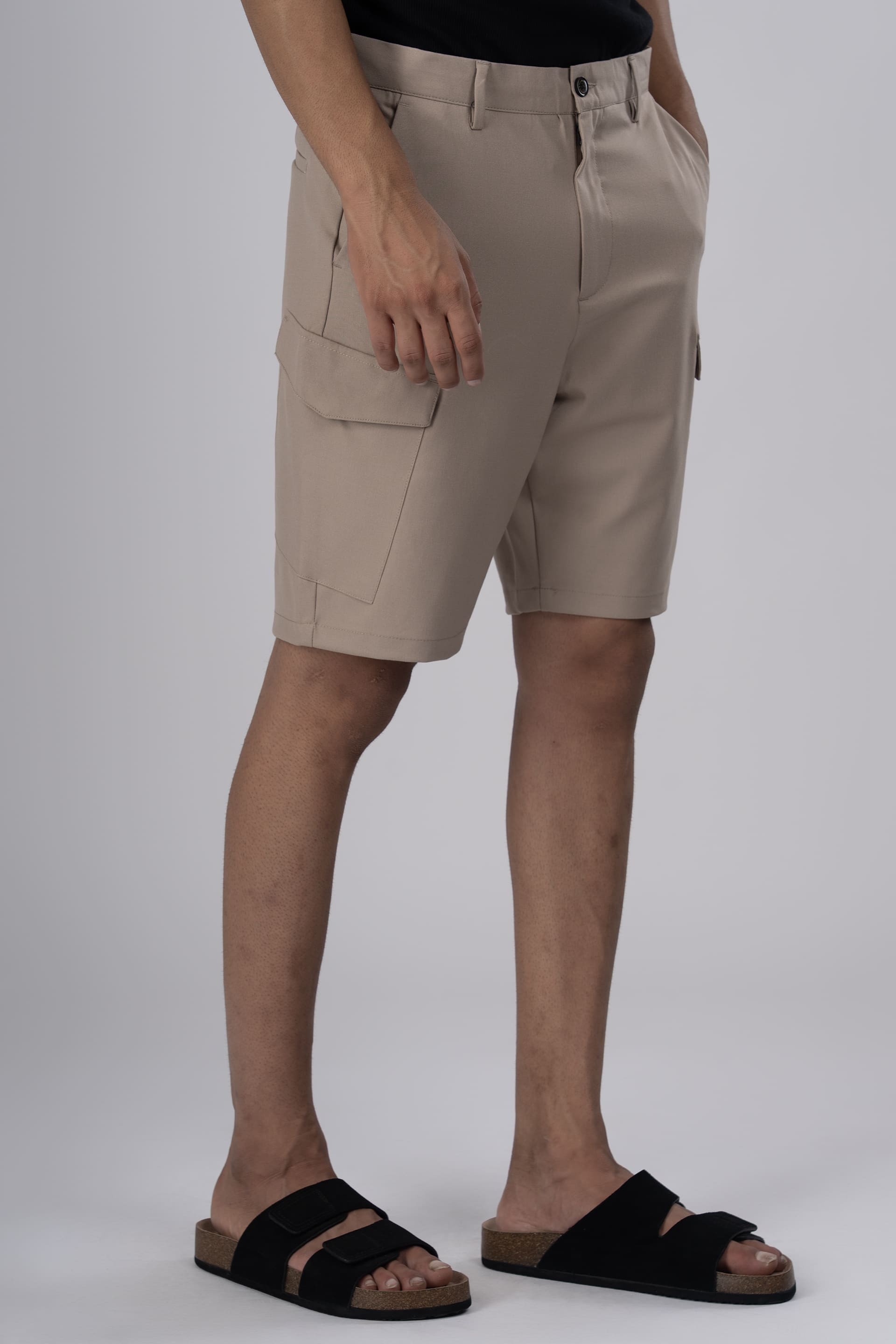 Easy Iron Cargo Shorts In Biege