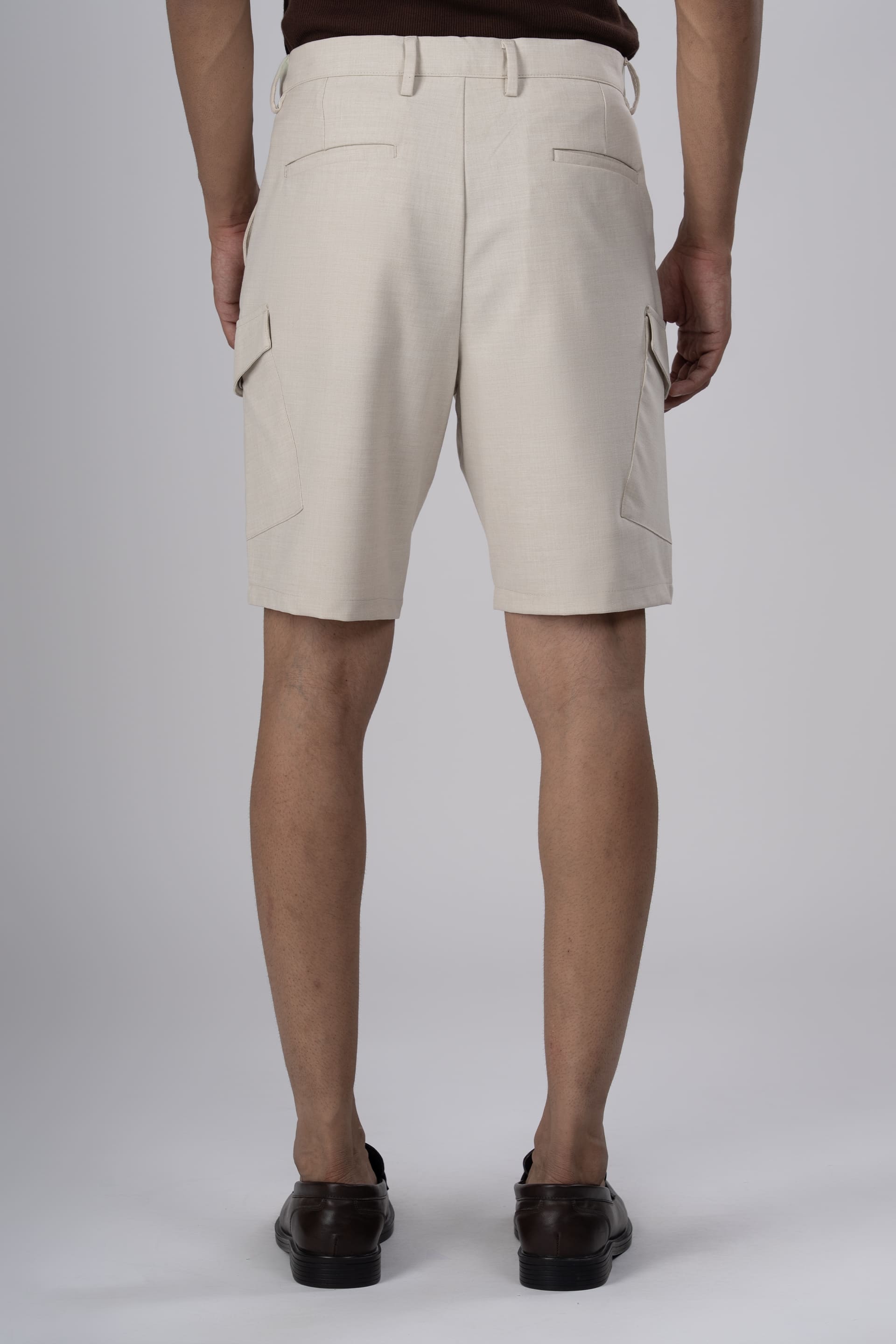 Easy Iron Cargo Shorts In Cream