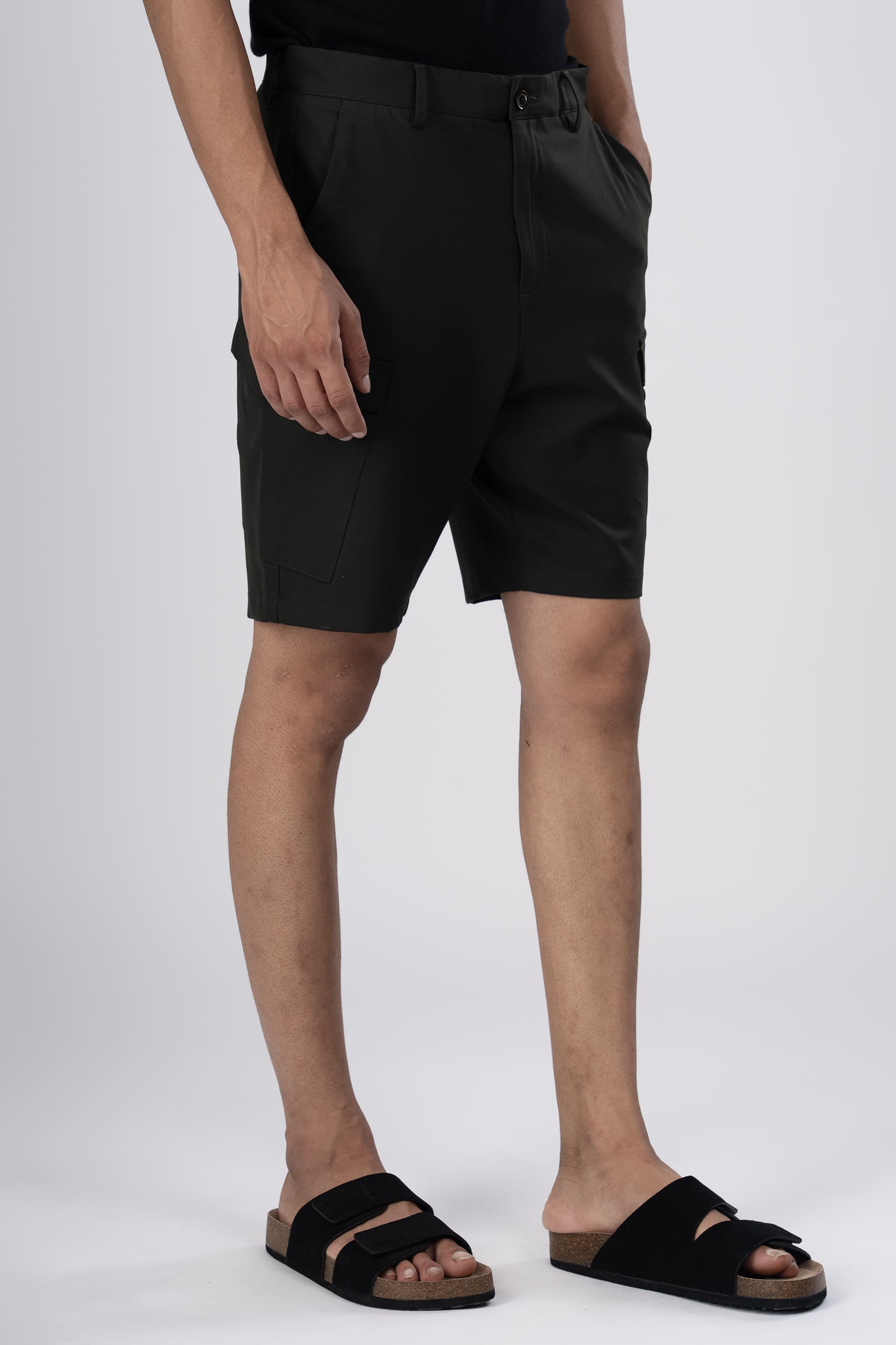 Easy Iron Cargo Shorts In Olive