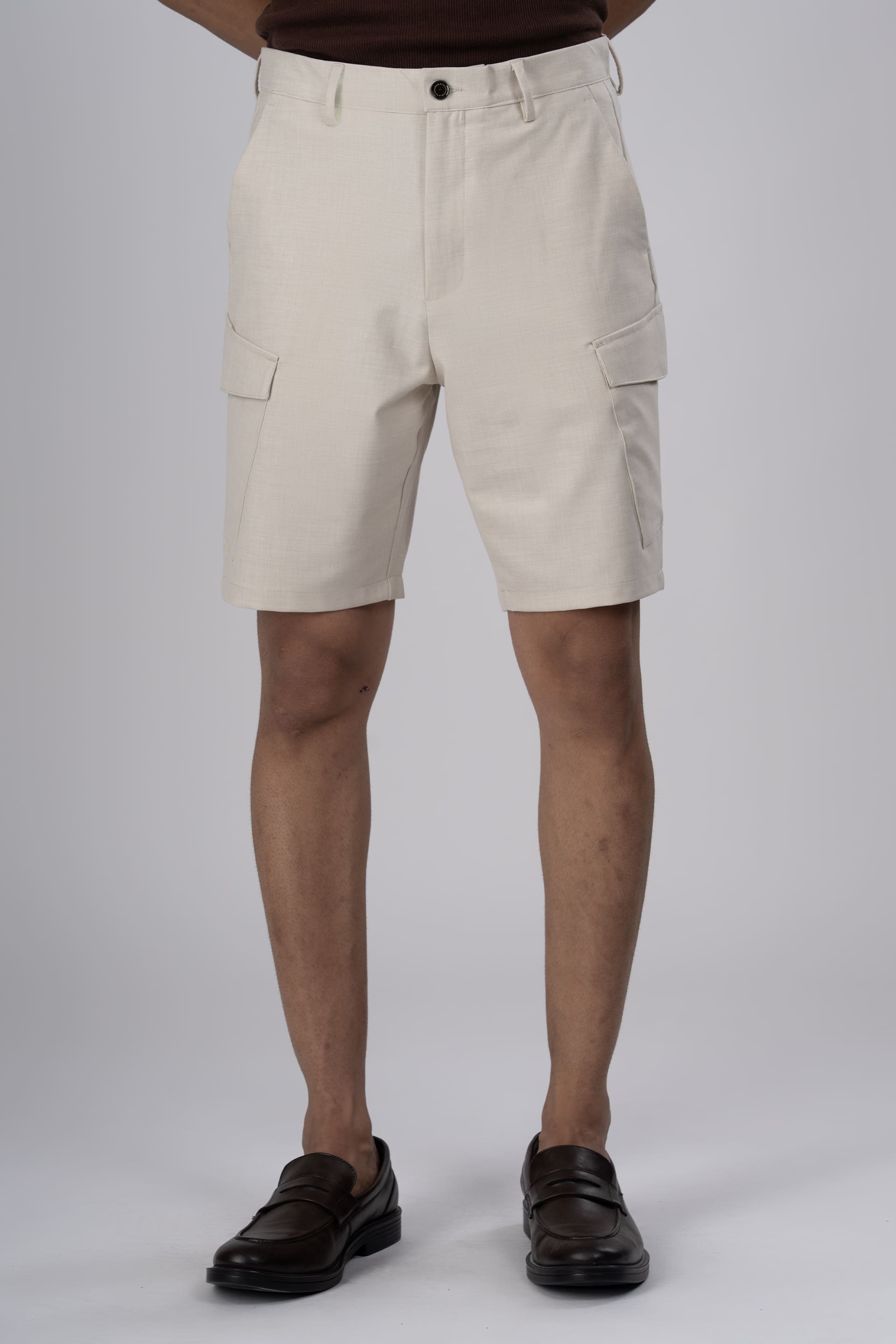Men’s Easy Iron Cargo Shorts in Cream – wrinkle-resistant, easy to iron, versatile everyday comfort wear | Tailoraedge