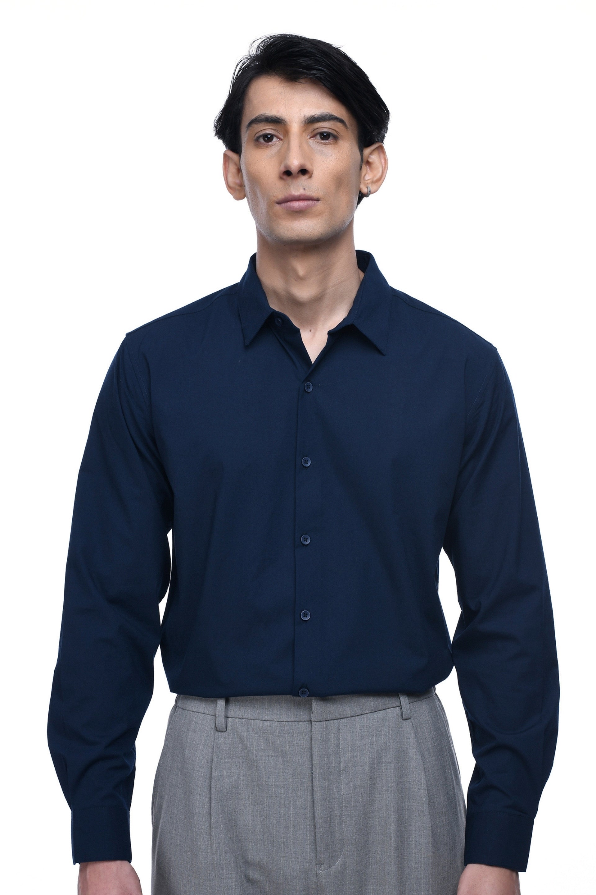 Men's Easy Iron Office Stretch Shirt in Blue – wrinkle-resistant, tailored fit, breathable stretch fabric | Tailoraedge