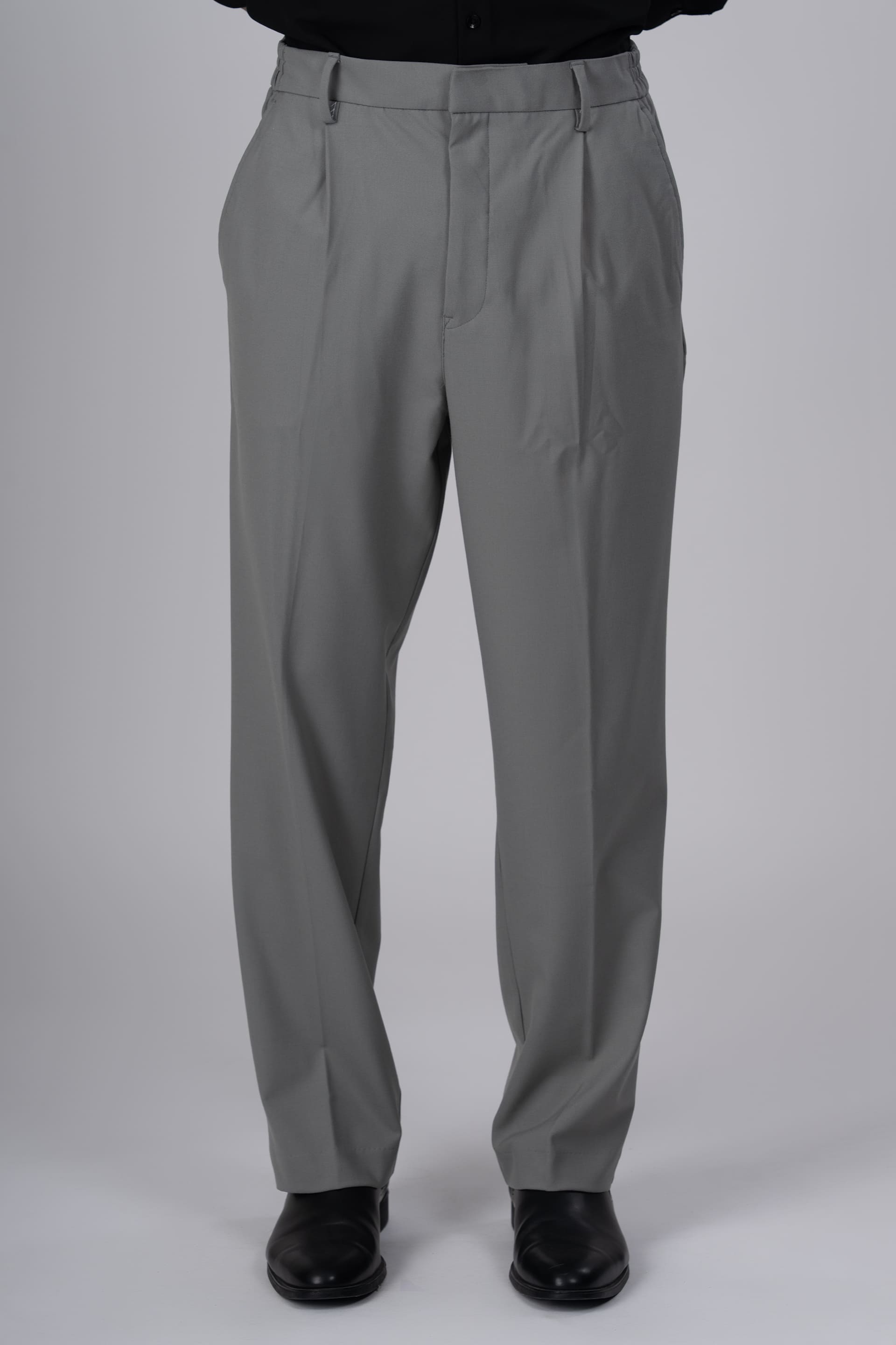 Tailoraedge Easy Iron Relaxed Pleated Trousers In Grey, Front Image of the Trousers.