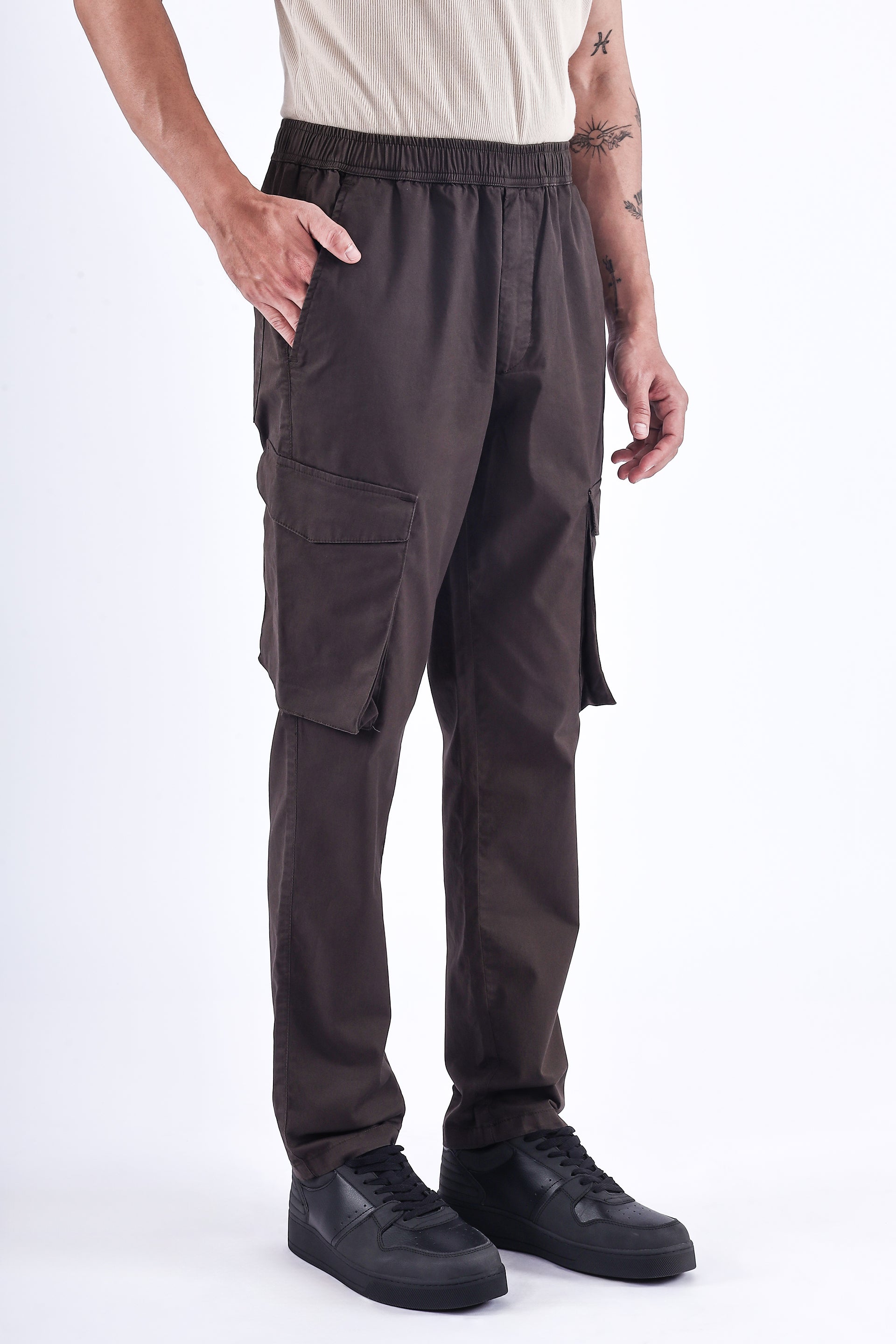 Men’s Feather Light Tailored Cargo Pants in Brown – lightweight, tailored comfort, versatile everyday style | Tailoraedge