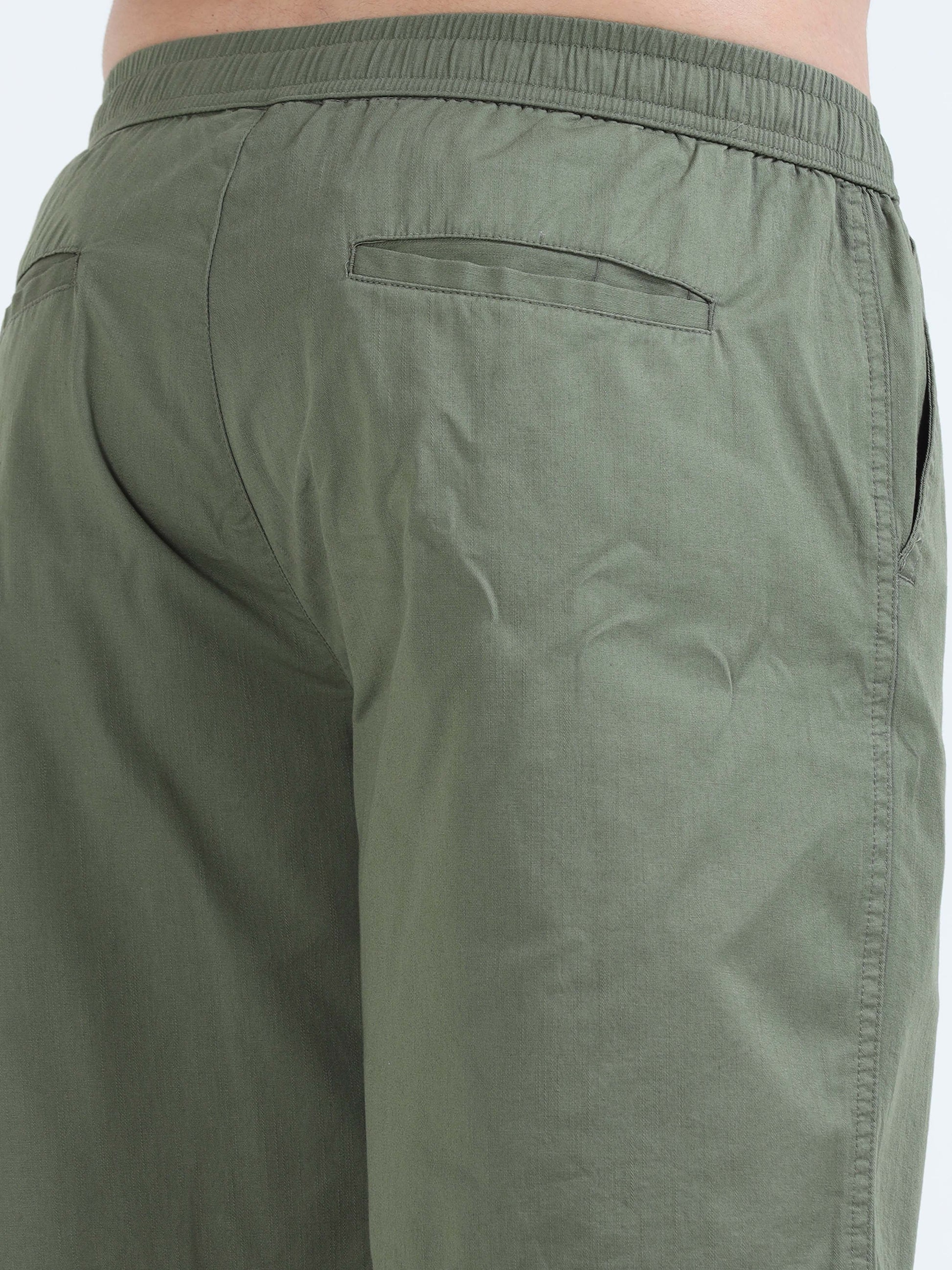 Soft Cotton Basic Shorts In Olive
