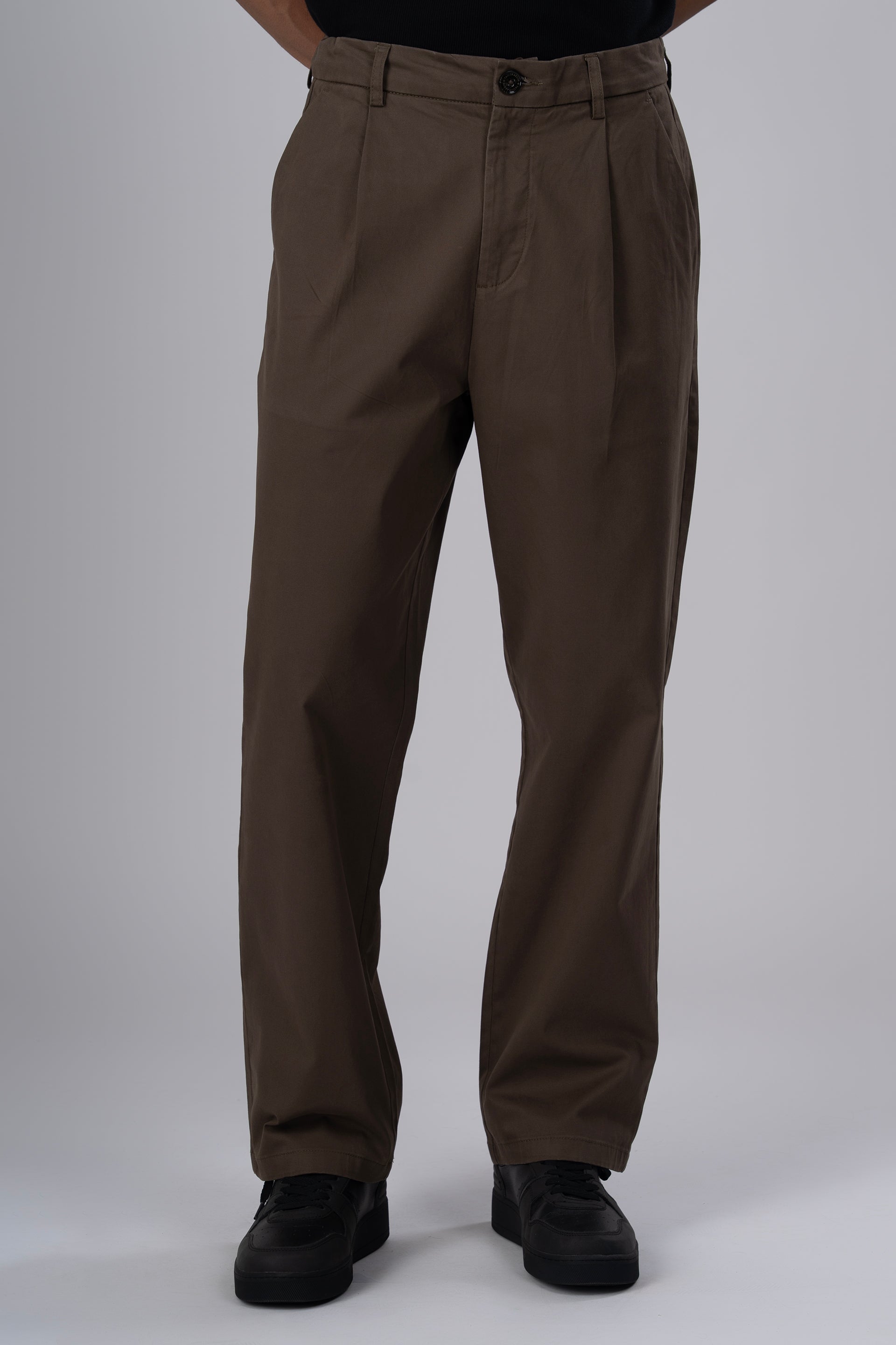 Men’s Premium Signature Relaxed Chinos in Brown – pleated cotton twill, relaxed silhouette, rich brown tone for smart-casual wear | Tailoraedge