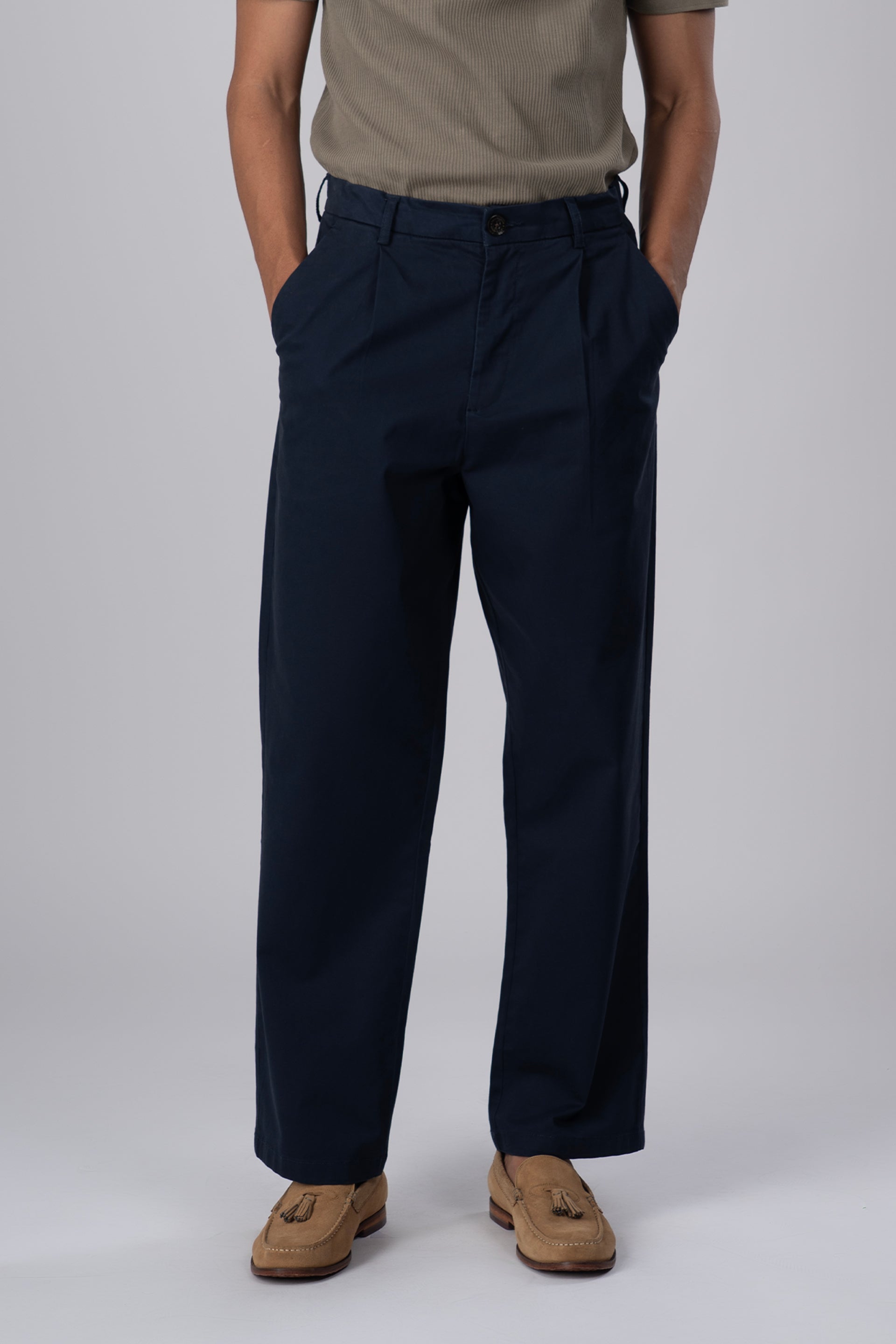 Men’s Premium Signature Relaxed Chinos in Navy – lightweight stretch cotton, relaxed pleated fit, versatile navy for work and leisure | Tailoraedge