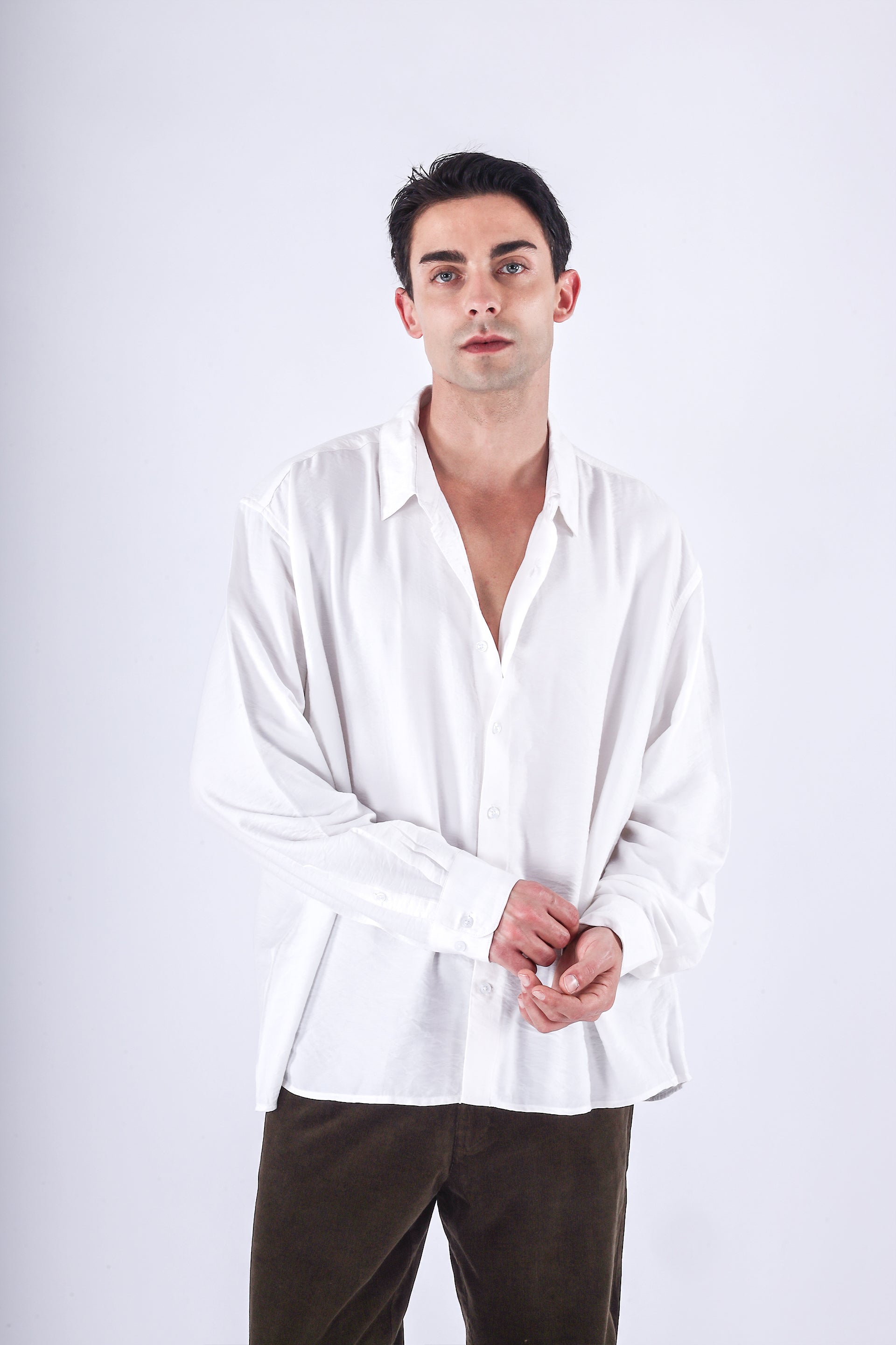 Men's Relaxed Drape Shirt in White – soft drape, relaxed fit, breathable casual staple | Tailoraedge