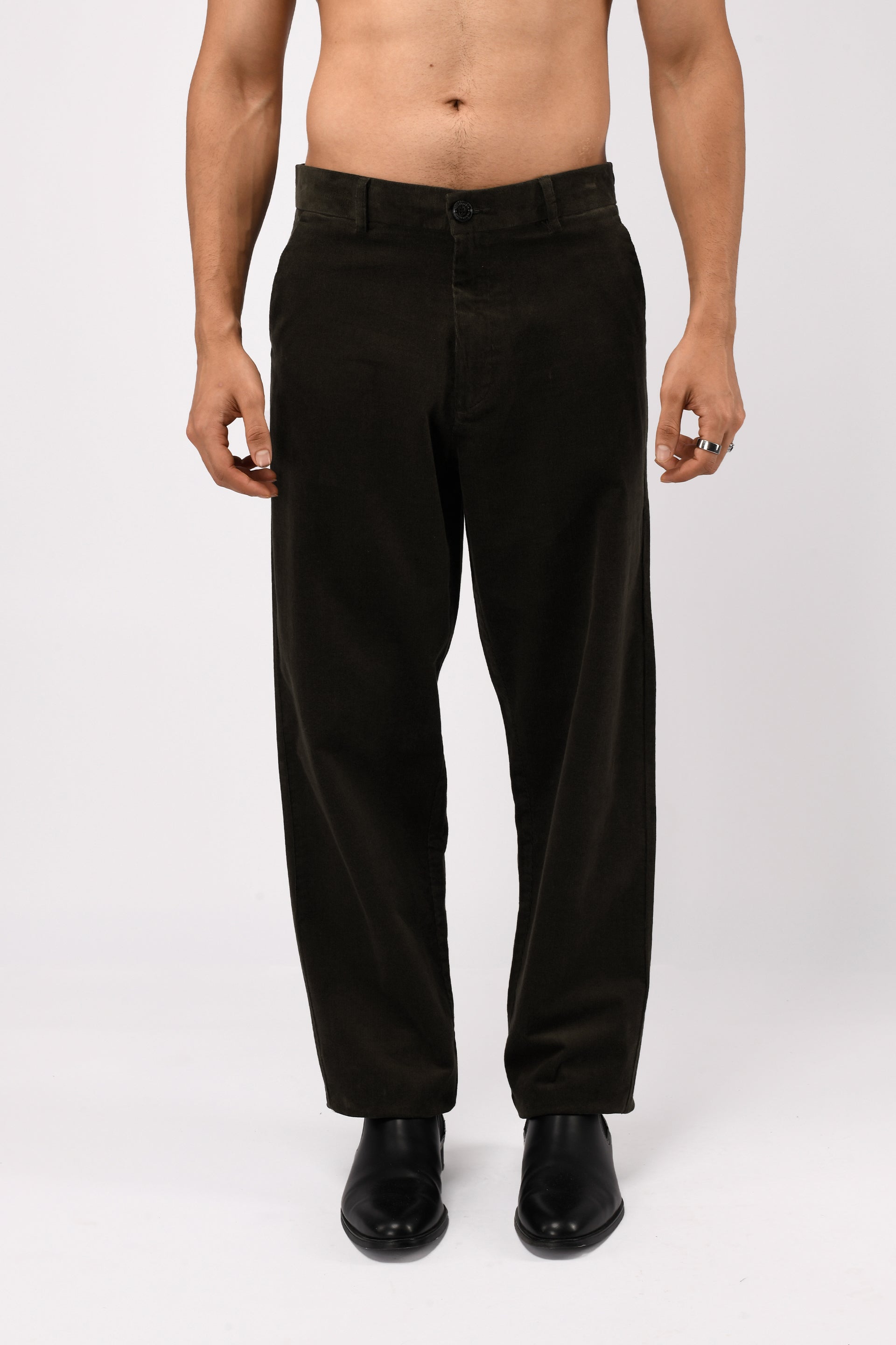 Men’s Soft Corduroy Relaxed Pants in Olive – soft corduroy fabric, relaxed comfortable fit, timeless essential | Tailoraedge