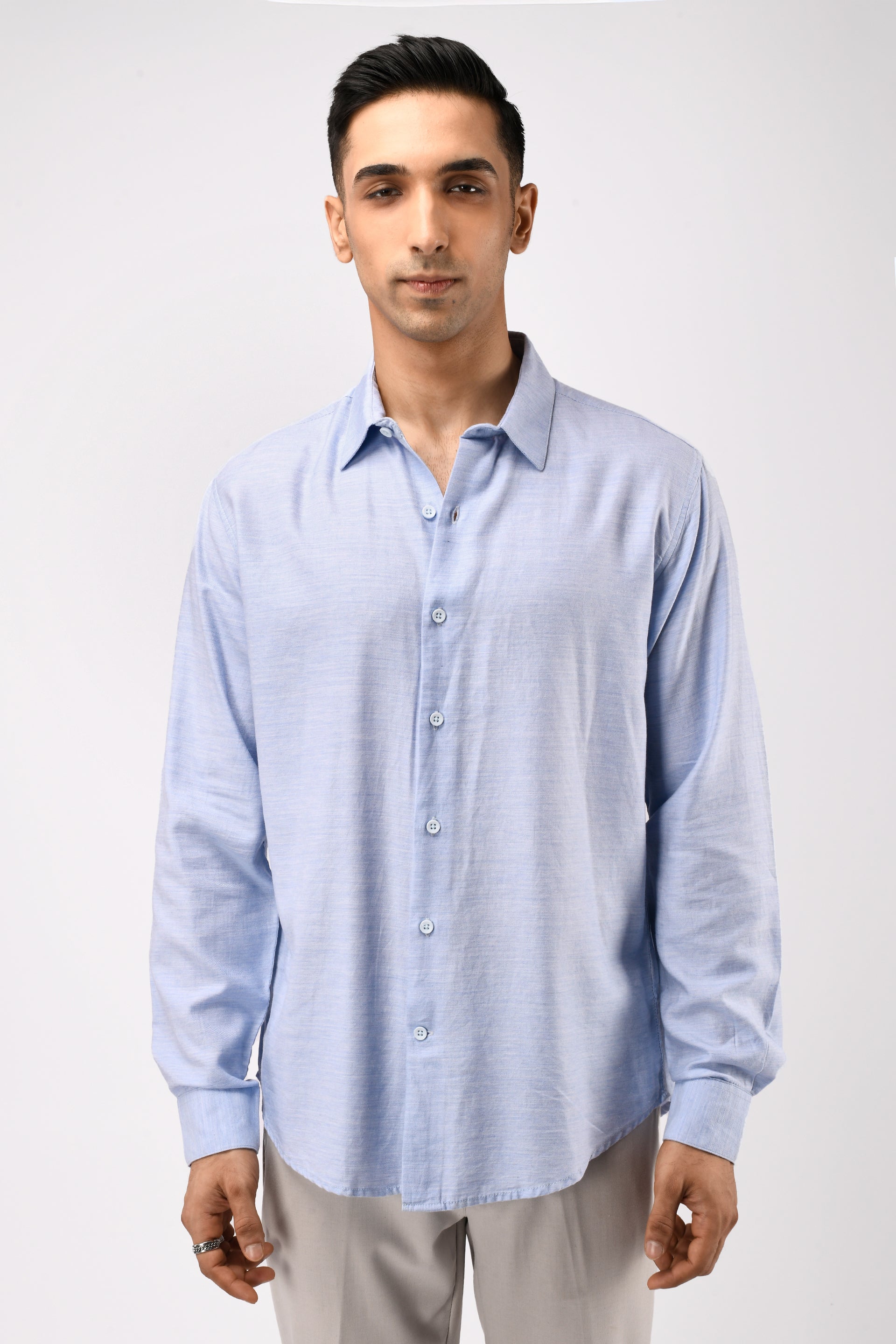 Men’s Soft Lyocell Melange Shirt in Blue – airy lyocell-cotton blend, refined blue melange, structured yet comfortable fit | Tailoraedge