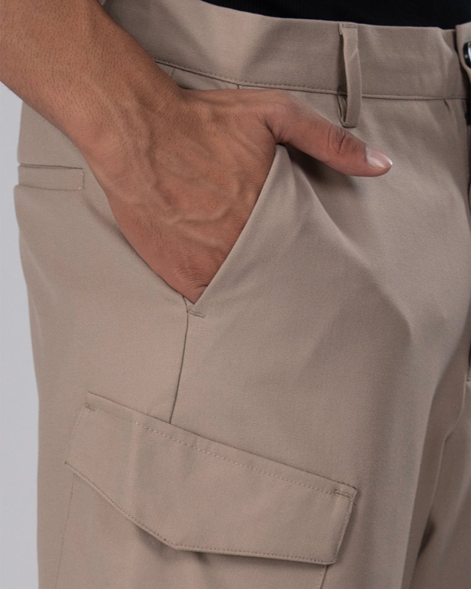 TAILORAEDGE Easy Iron Cargo Shorts In Beige