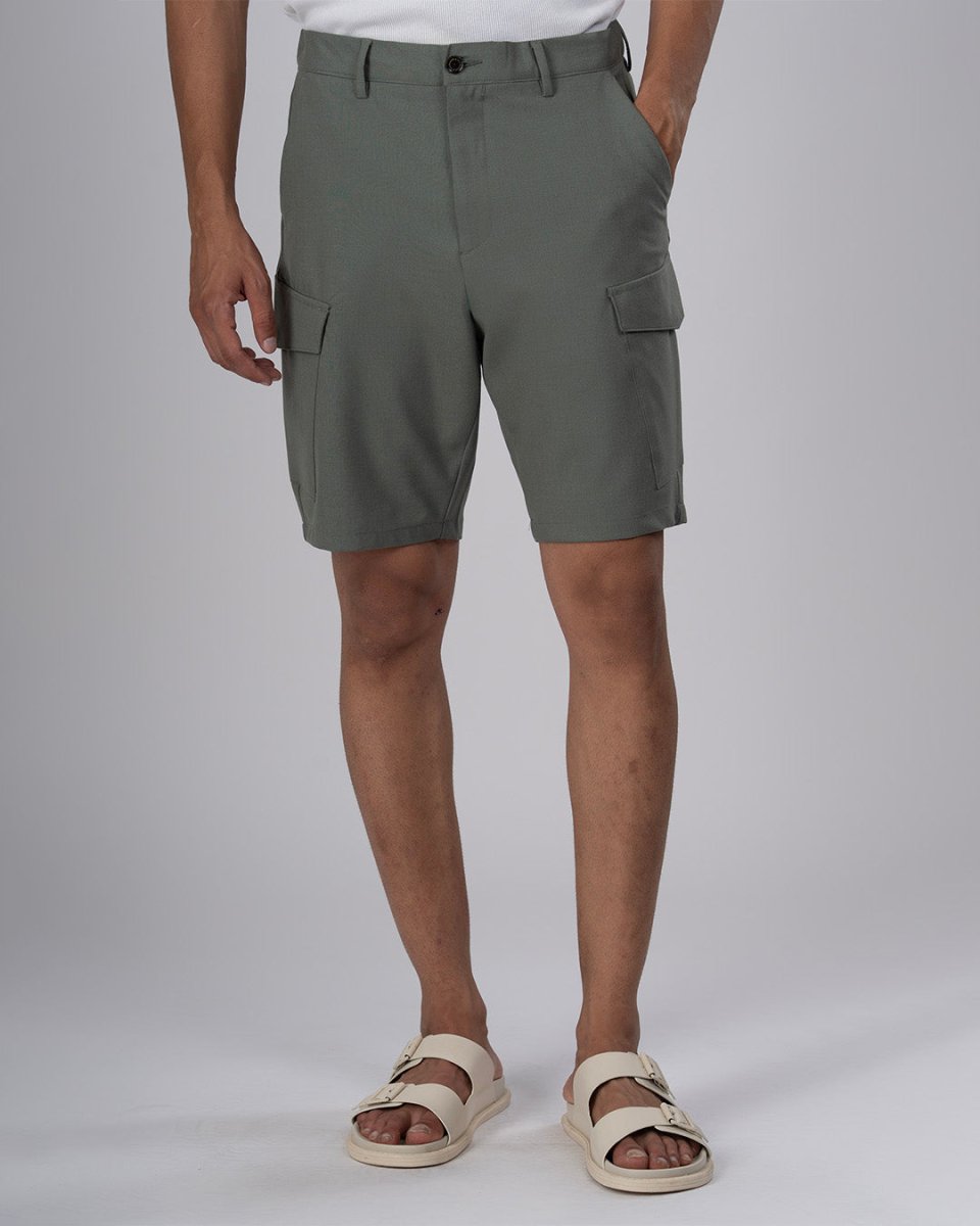 TAILORAEDGE Easy Iron Cargo Shorts In Pistachio