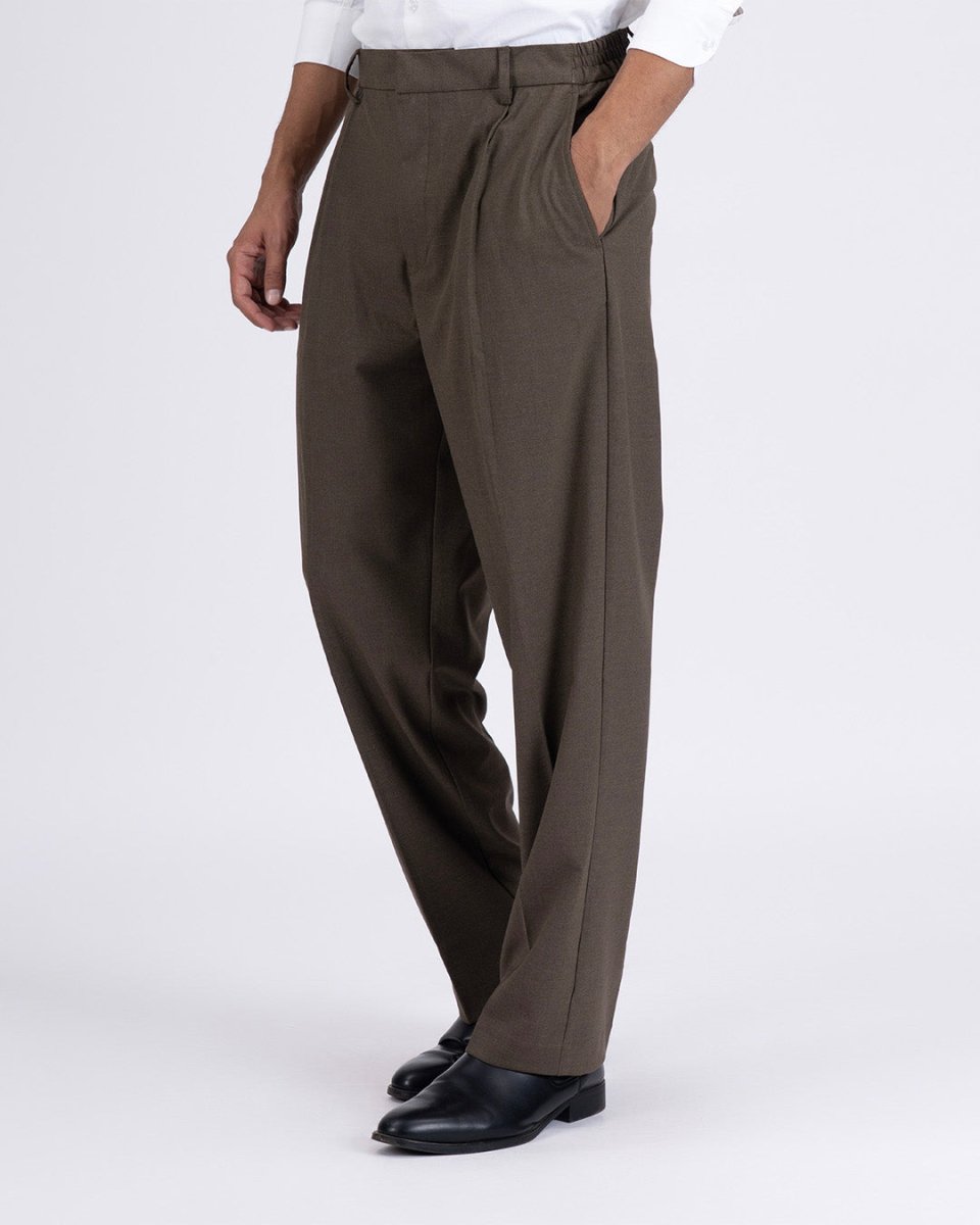 TAILORAEDGE Easy Iron Flexi Relaxed Trouser In Brown