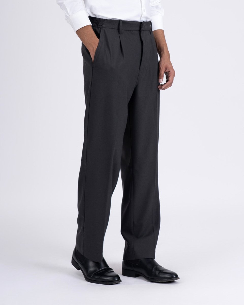 TAILORAEDGE Easy Iron Flexi Relaxed Trouser In Dark Grey