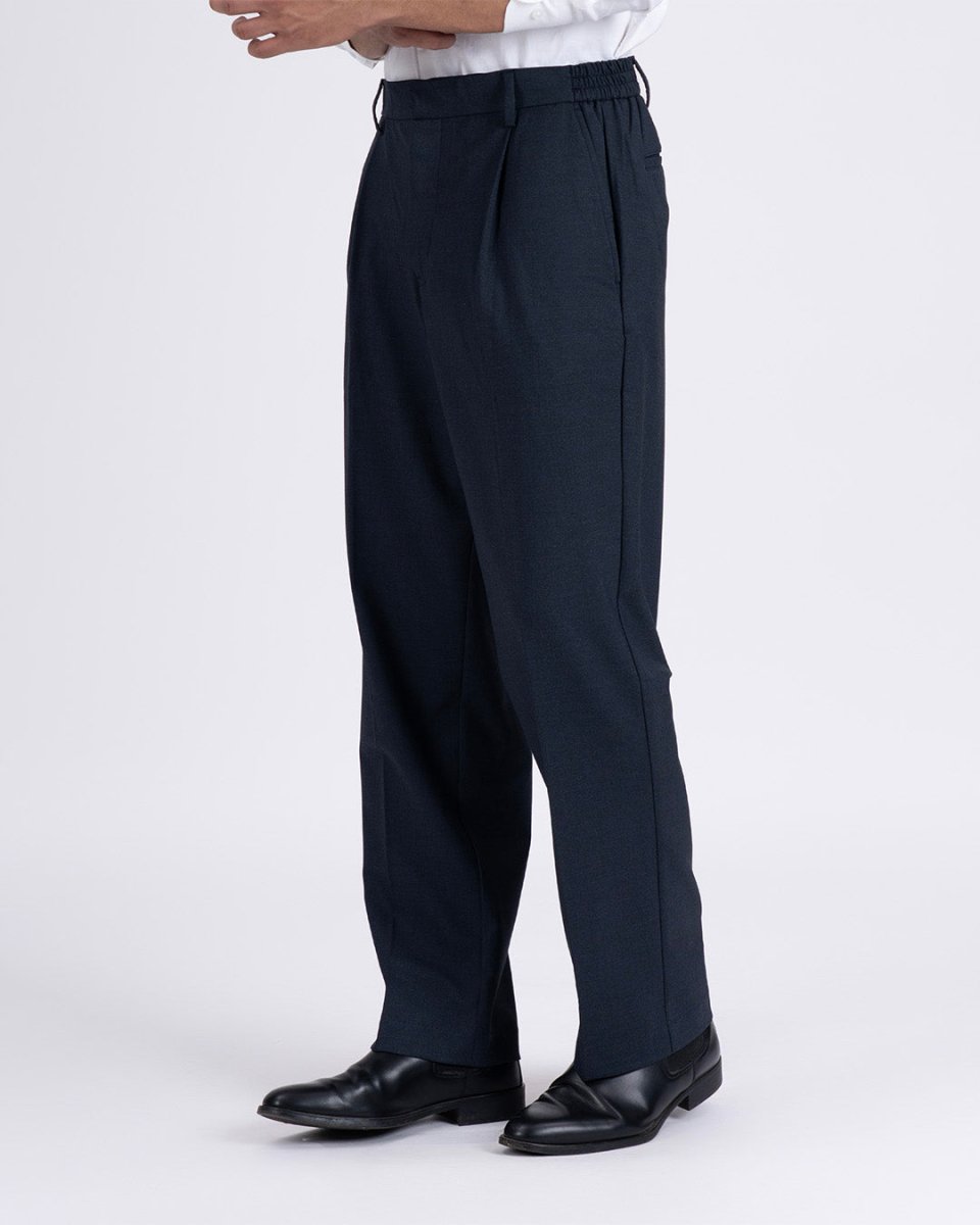 TAILORAEDGE Easy Iron Flexi Relaxed Trouser In Navy