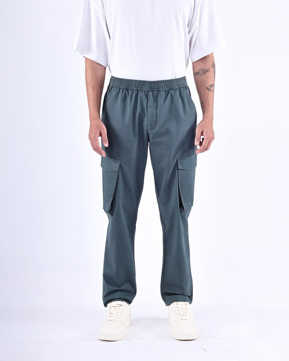 TAILORAEDGE Feather Light Tailored Cargos In Green