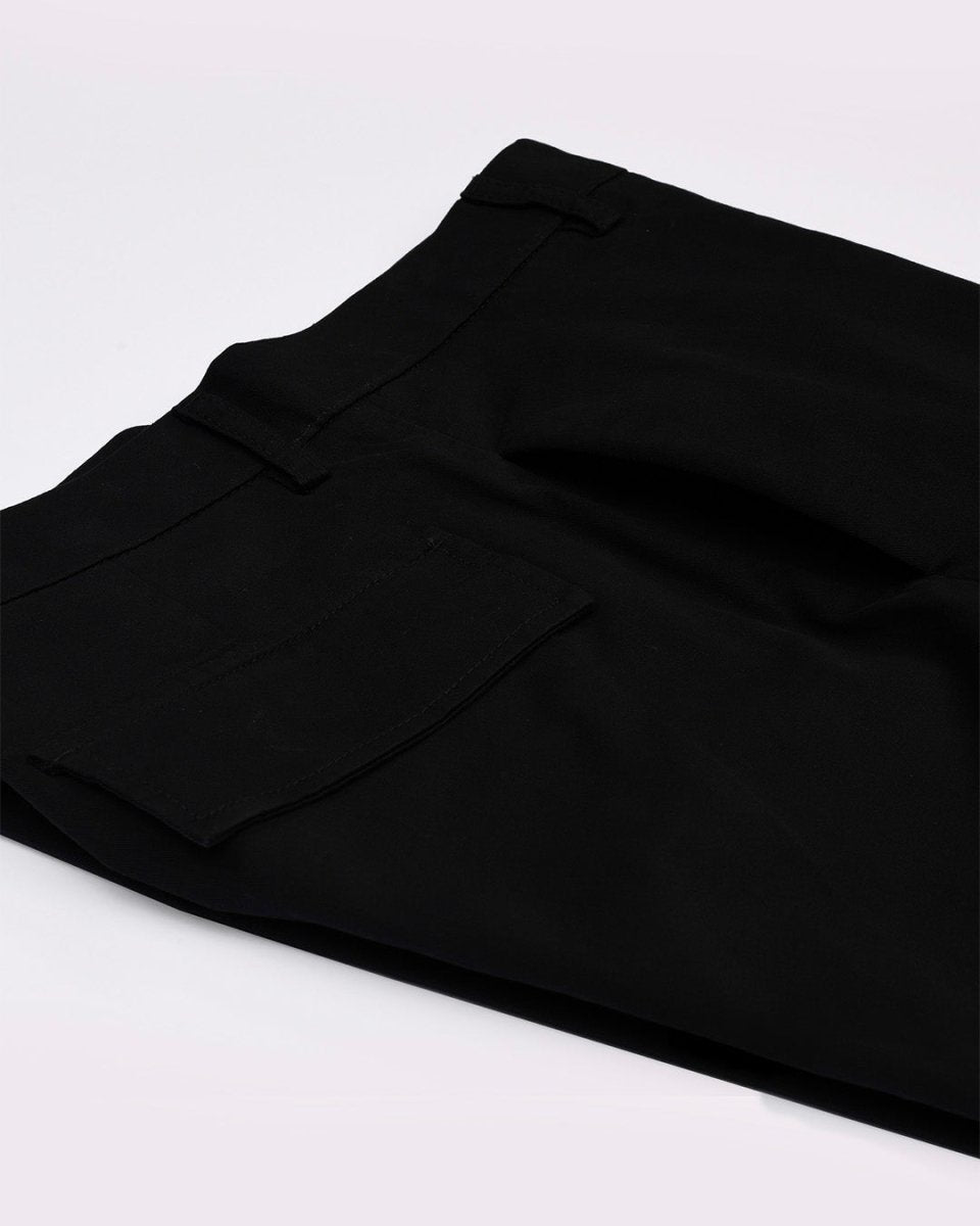 TAILORAEDGE Finest Twill Relaxed Cargo Pants In Black