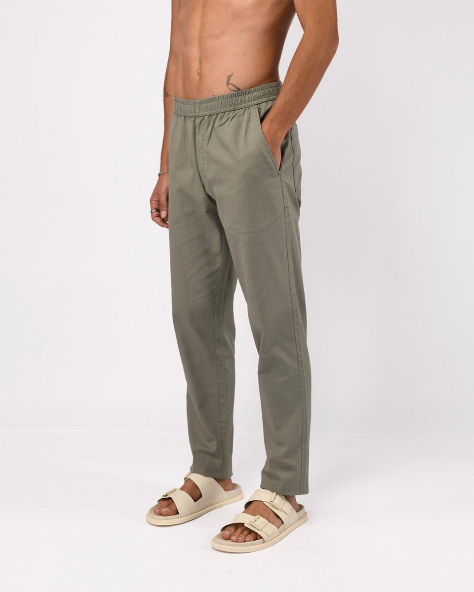 TAILORAEDGE Linen Fused Tailored Pant In Green