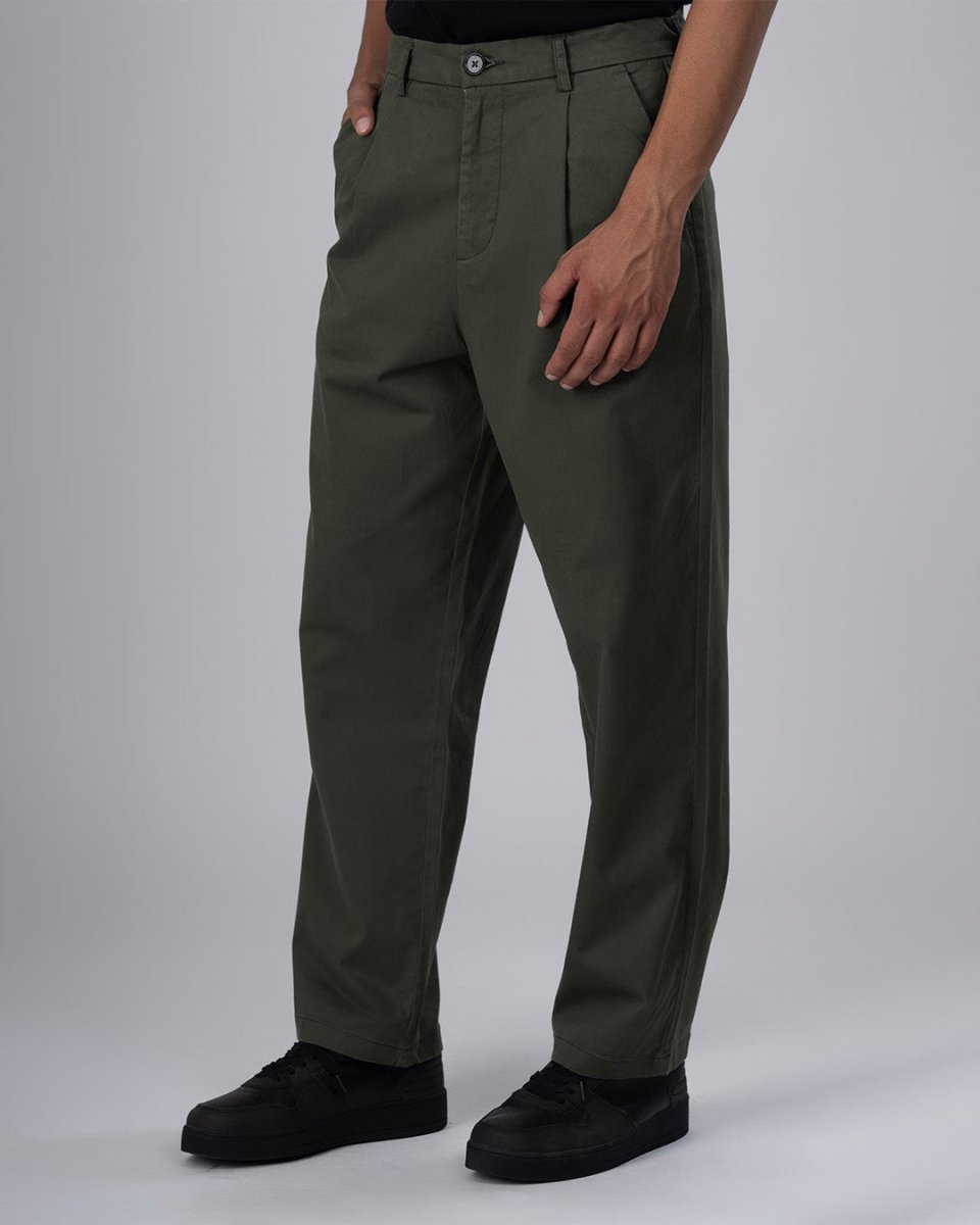 TAILORAEDGE Premium Signature Relaxed Chinos In Olive