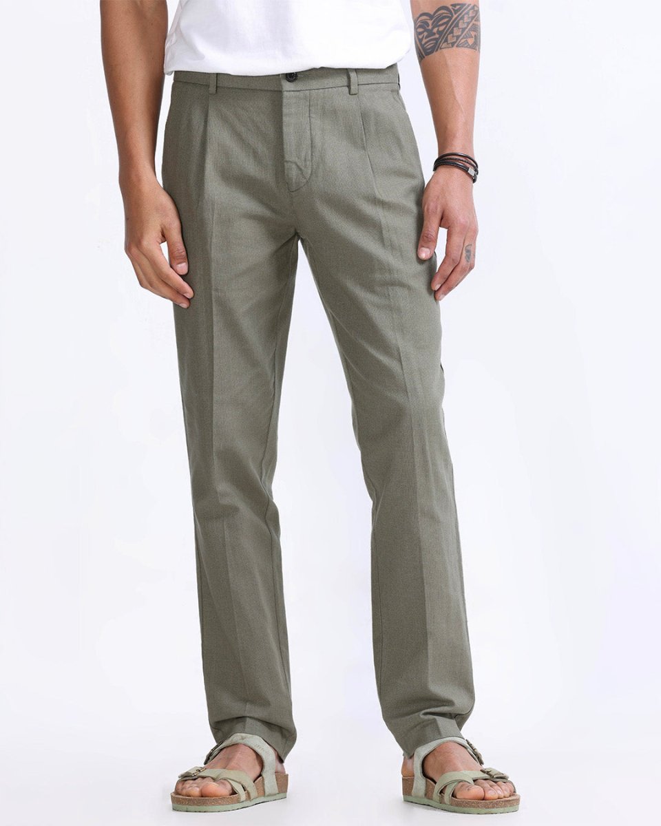 TAILORAEDGE Raw Slub Pleated Trouser In Pine Olive