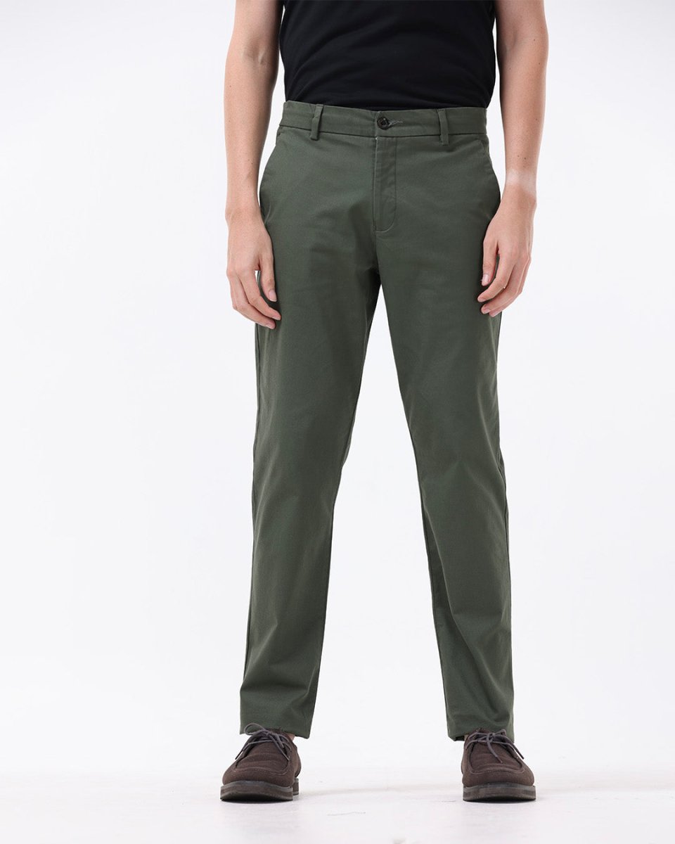 TAILORAEDGE Signature Chinos In Pine Olive