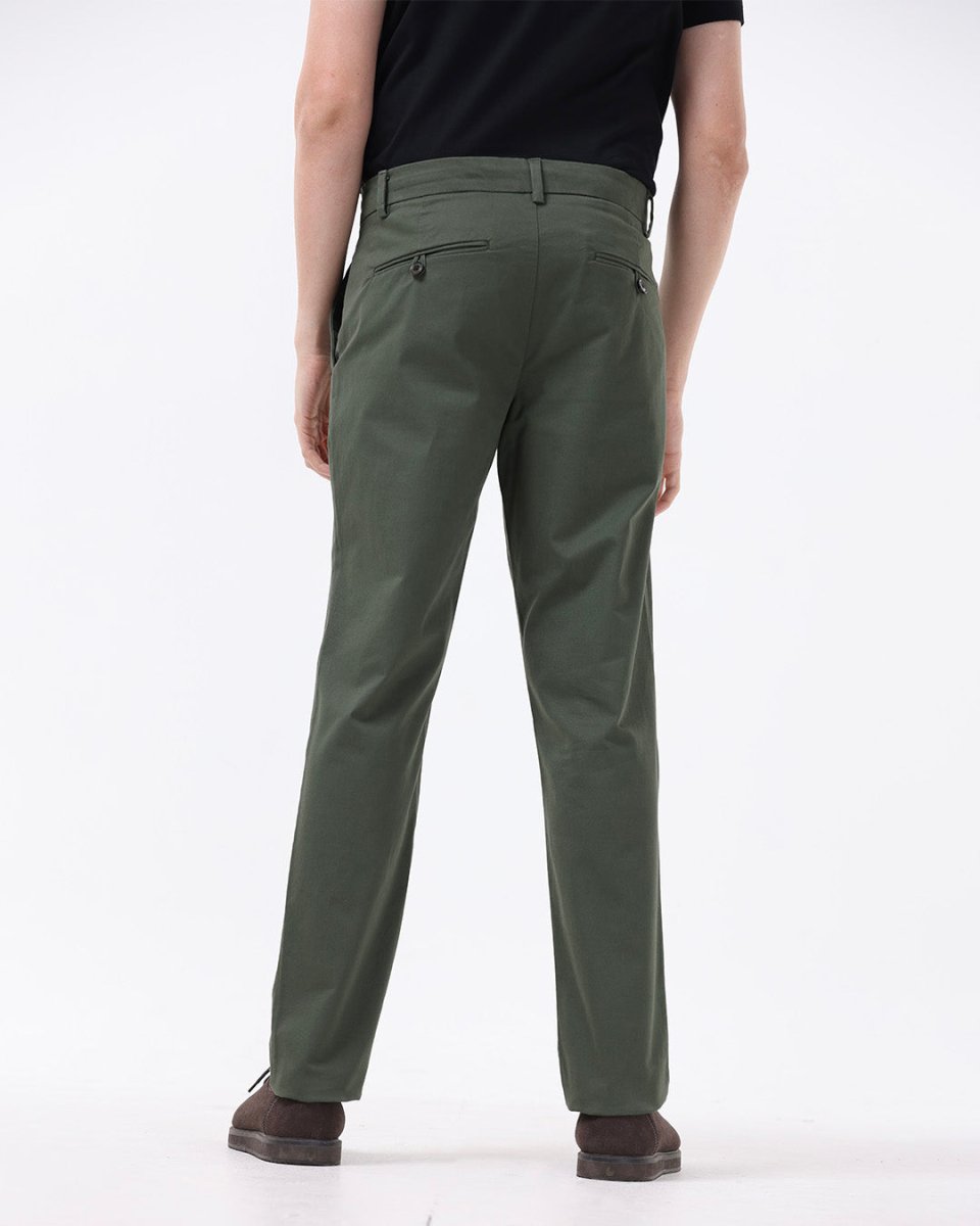 TAILORAEDGE Signature Chinos In Pine Olive