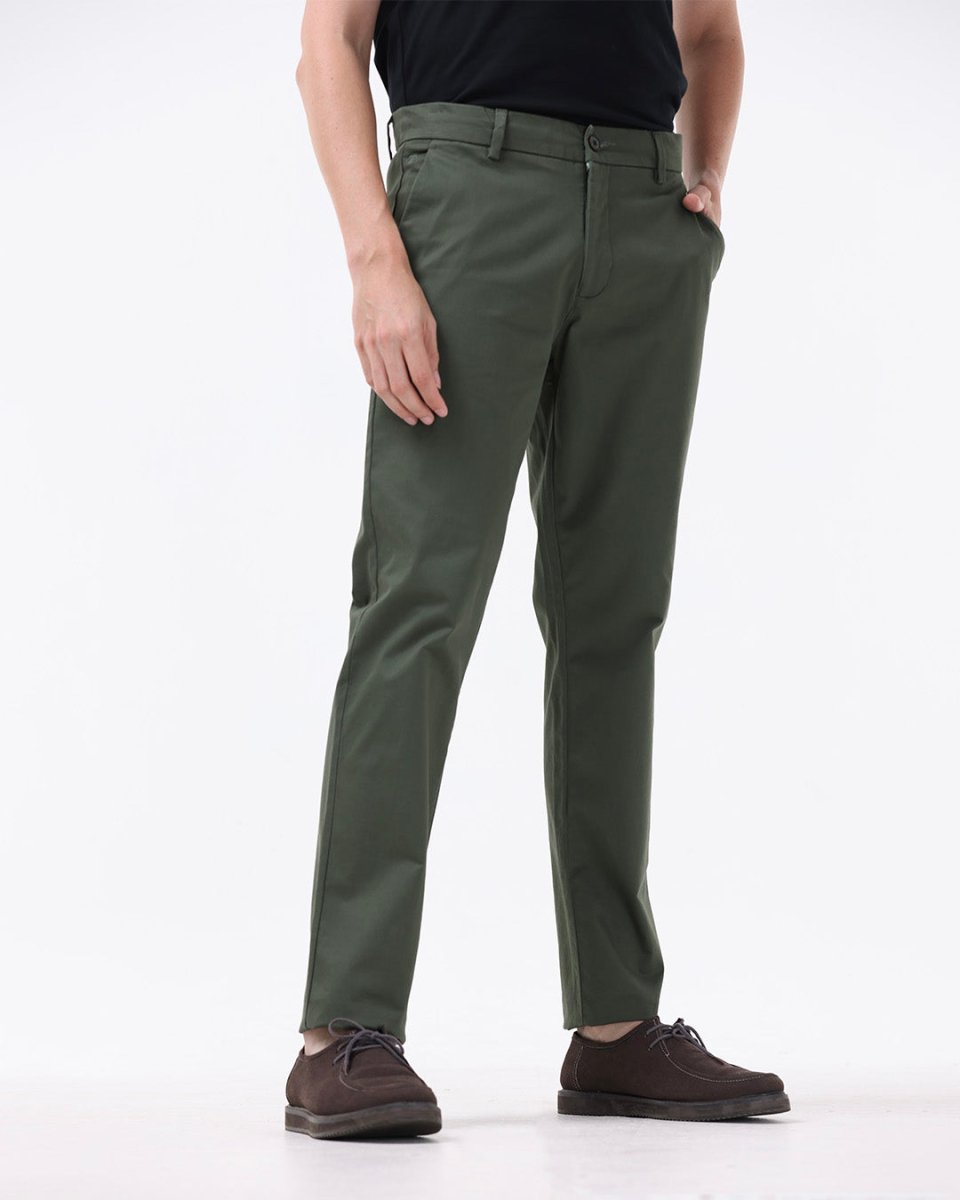 TAILORAEDGE Signature Chinos In Pine Olive